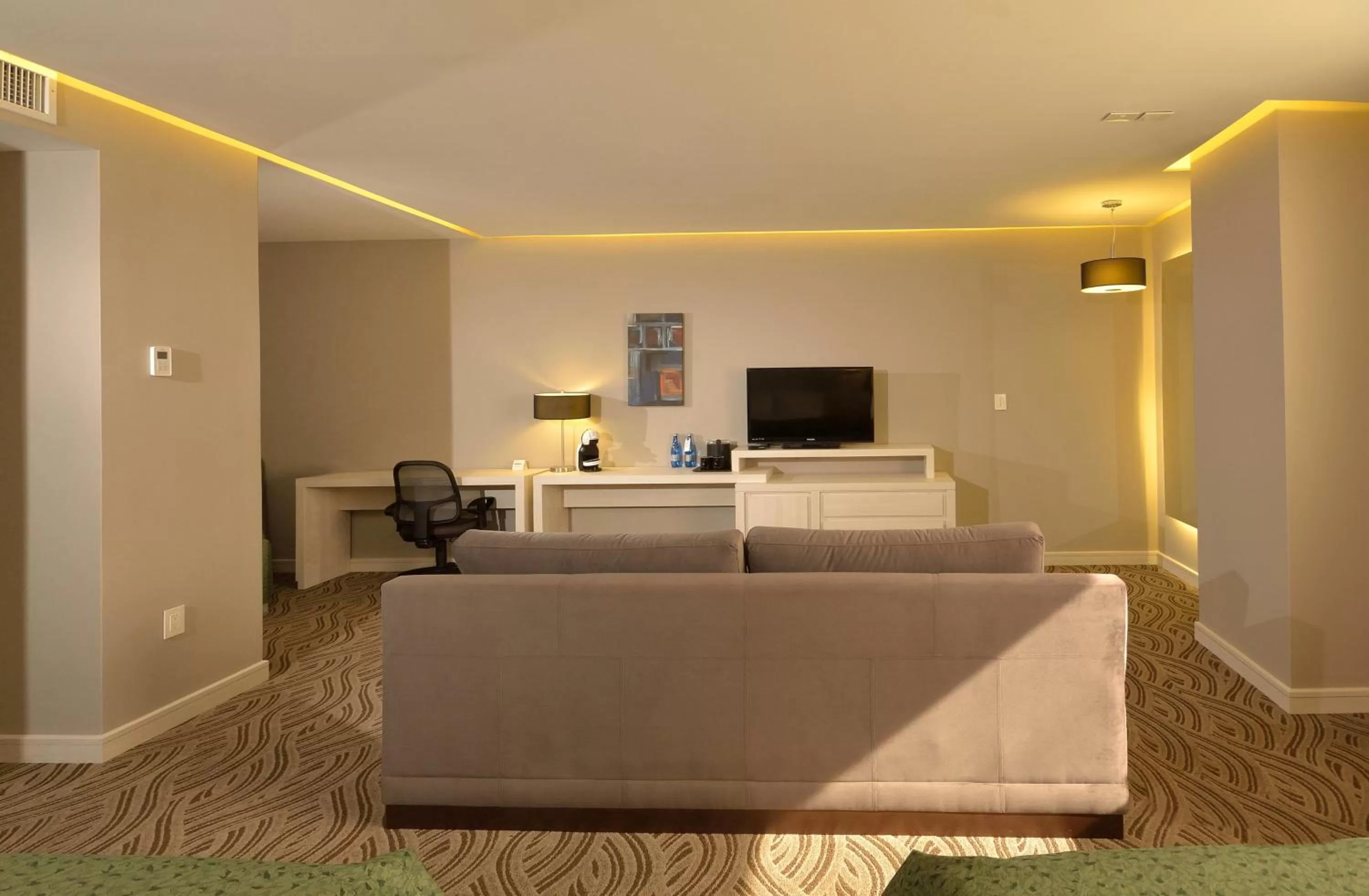 Queen Suite with Two Queen Beds in Holiday Inn Express Pachuca by IHG