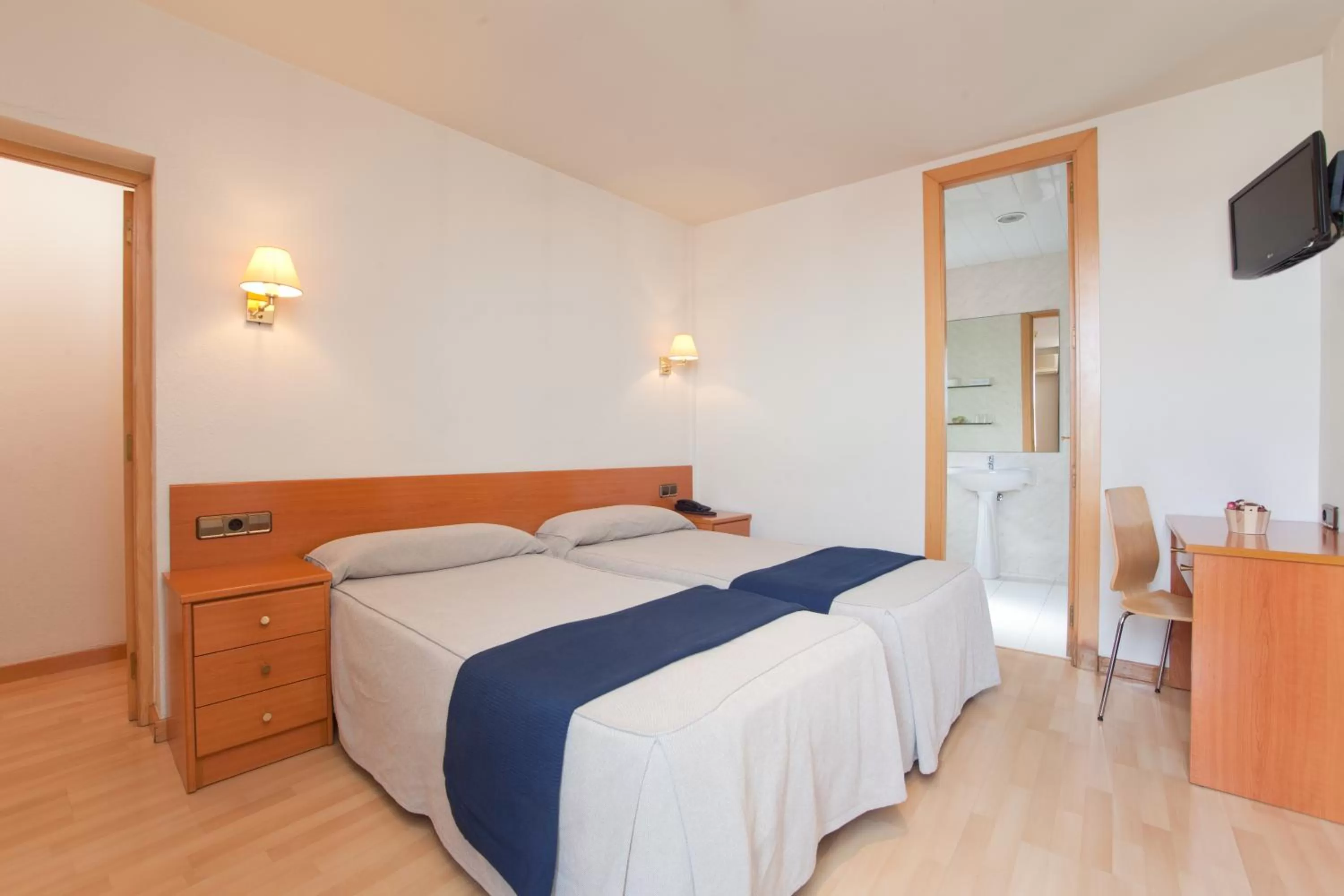 Twin Room in Hotel Everest