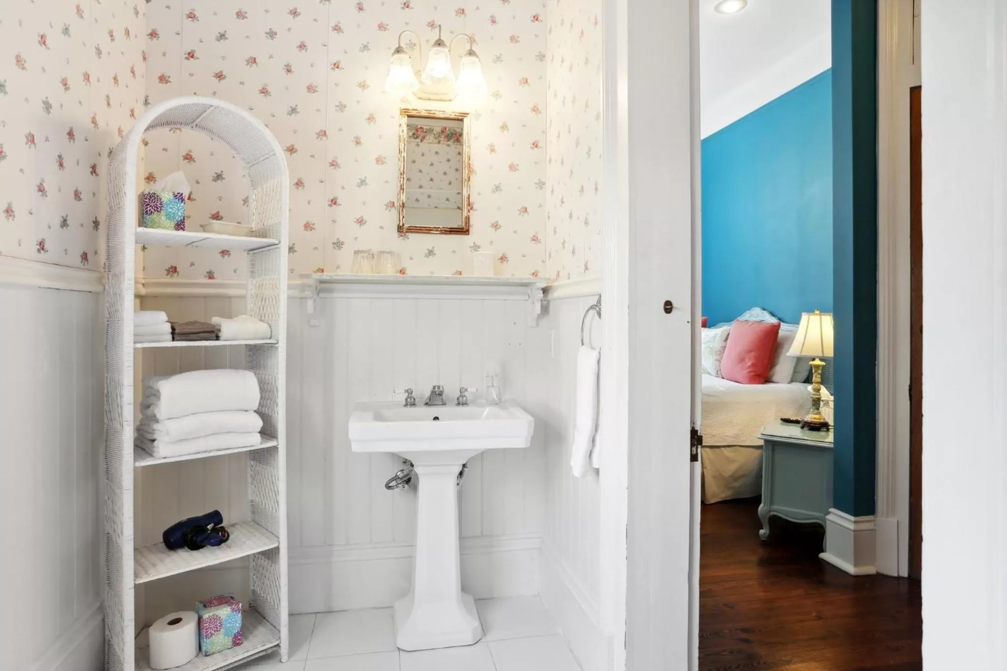 Superior King Room 1 in Maison Perrier Bed & Breakfast