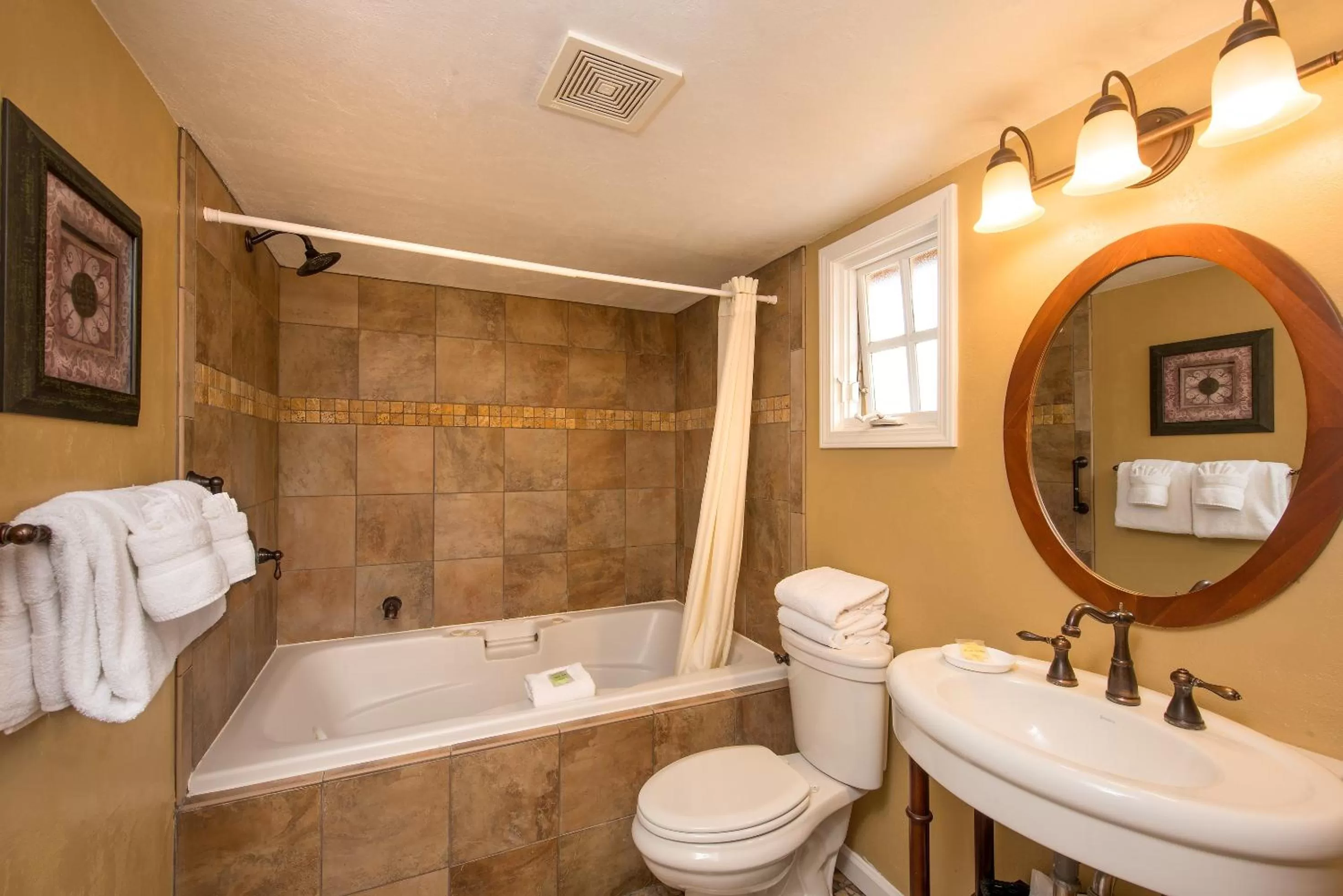 Queen Room with Fireplace in Sunset Inn Pacific Grove