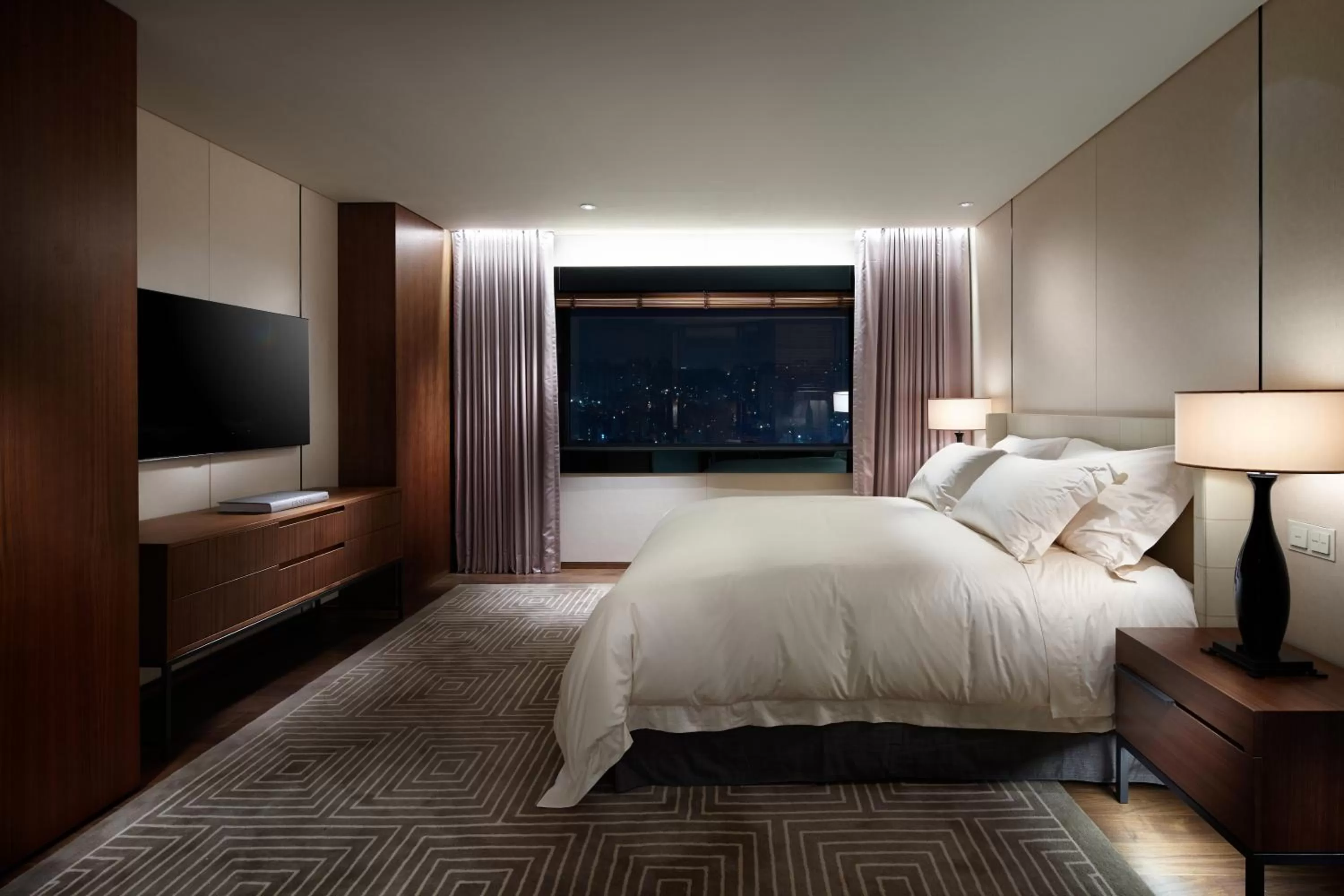 Superior Suite Double Room with Indoor Pool Access Only in The Shilla Seoul