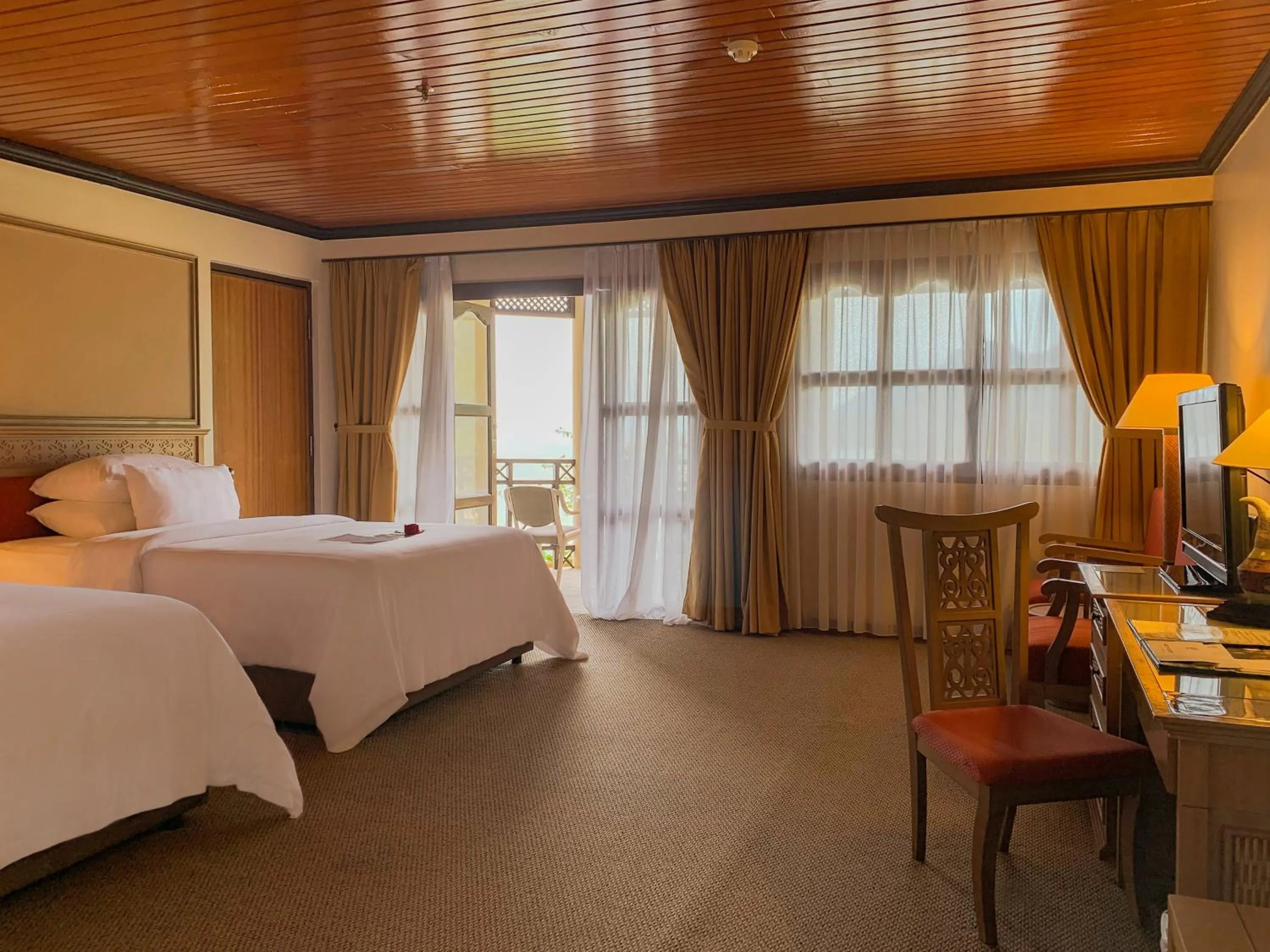 Deluxe Twin Room in Damai Beach Resort