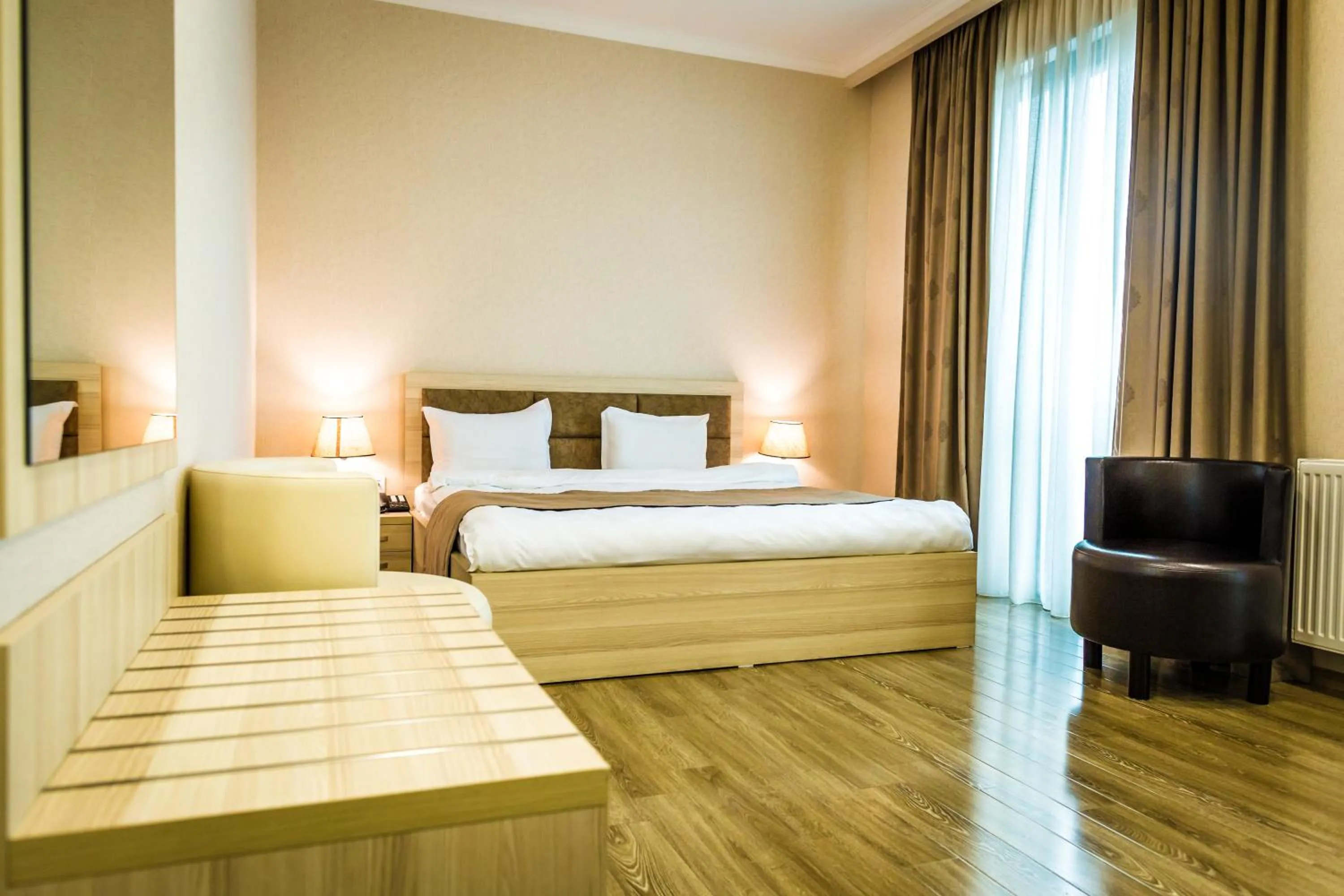 Deluxe Double Room - single occupancy in Cherry Garden