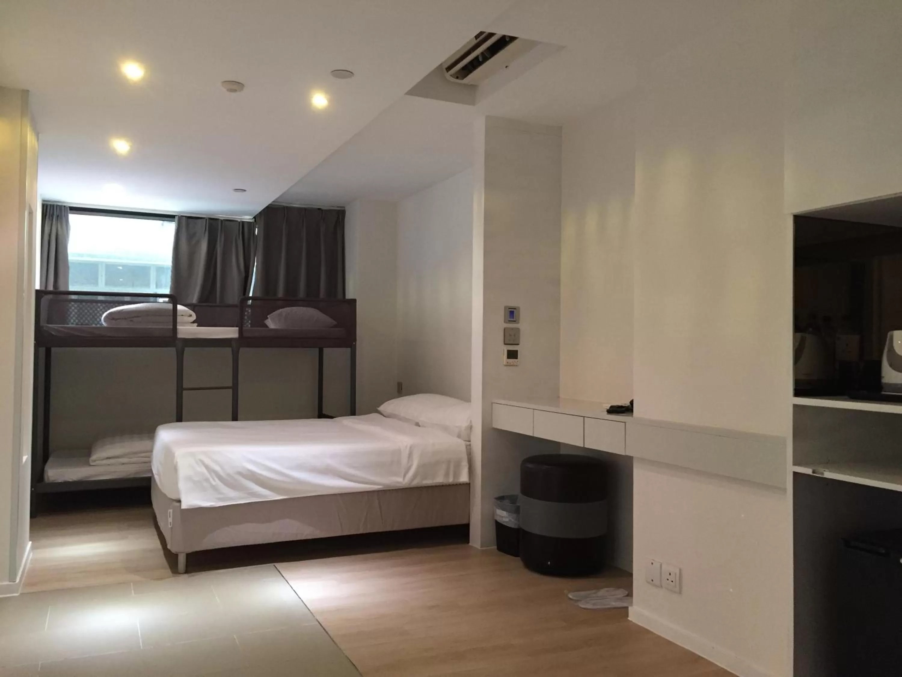 Superior Family Room in Homy Central