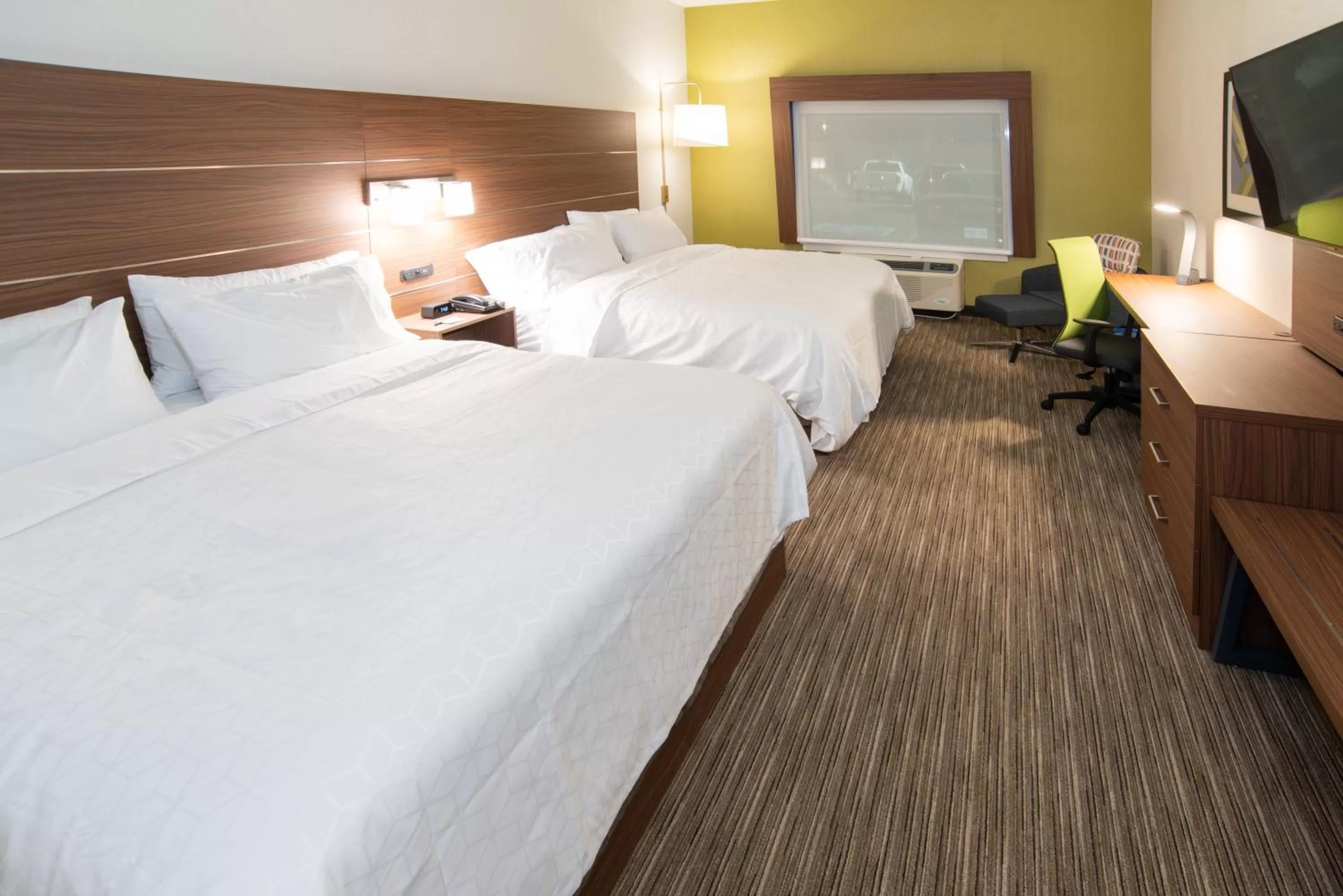 King Room with Two King Beds - Mobility Access Tub/Non-Smoking in Holiday Inn Express & Suites - North Battleford by IHG