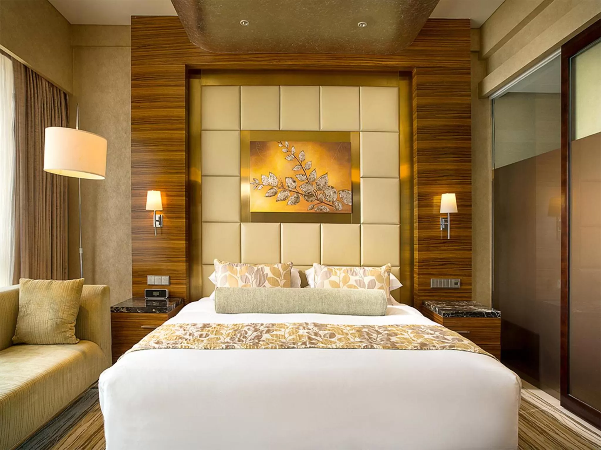 Deluxe Room City View King Bed in Kempinski Hotel Yinchuan