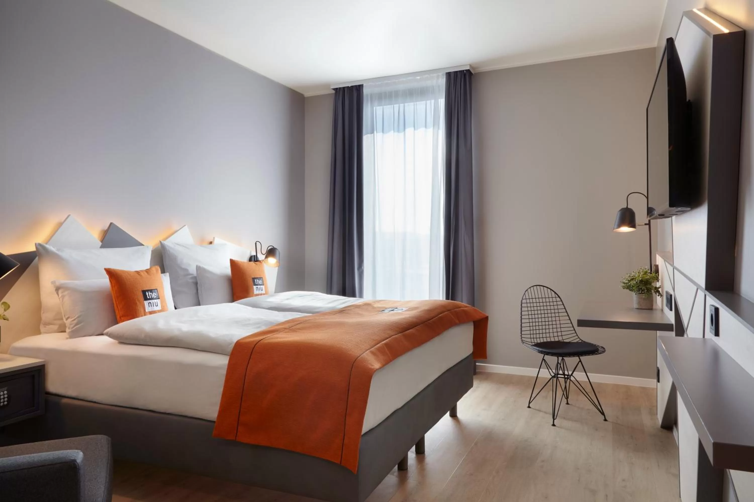Standard Queen Room - Accessible in Holiday Inn - the niu, Hub Dusseldorf Messe by IHG