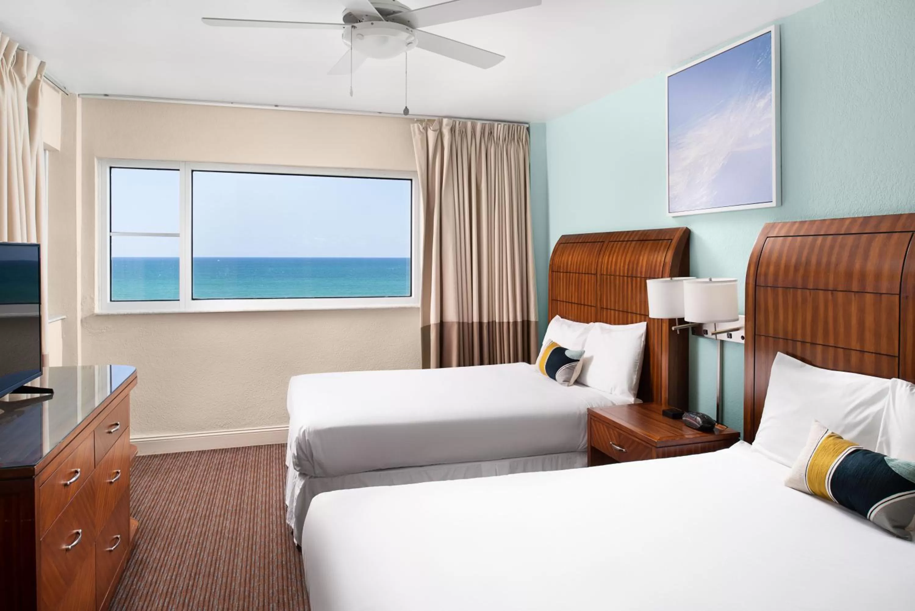 Double Beds Accessible in Sherry Frontenac Oceanfront