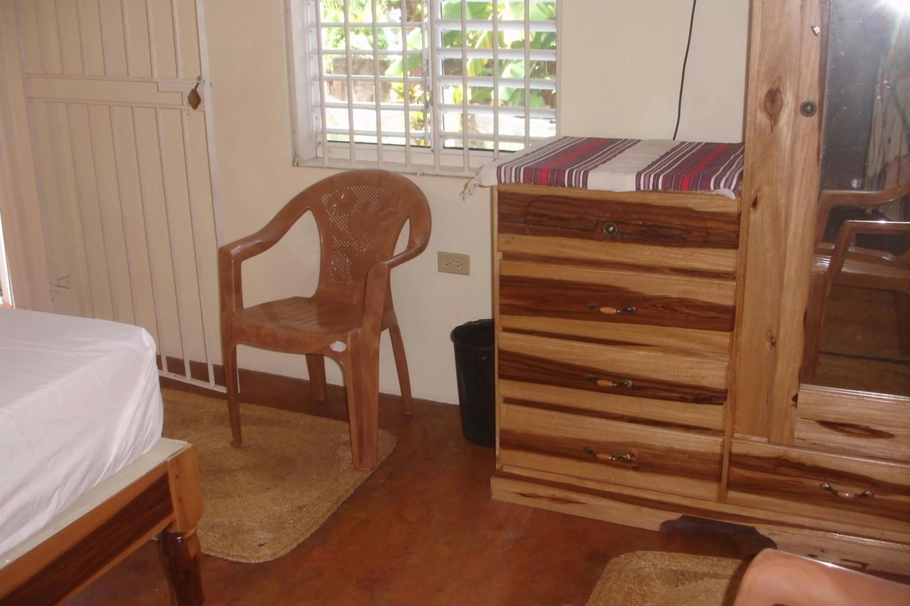 Double Room in Finjam Cottage