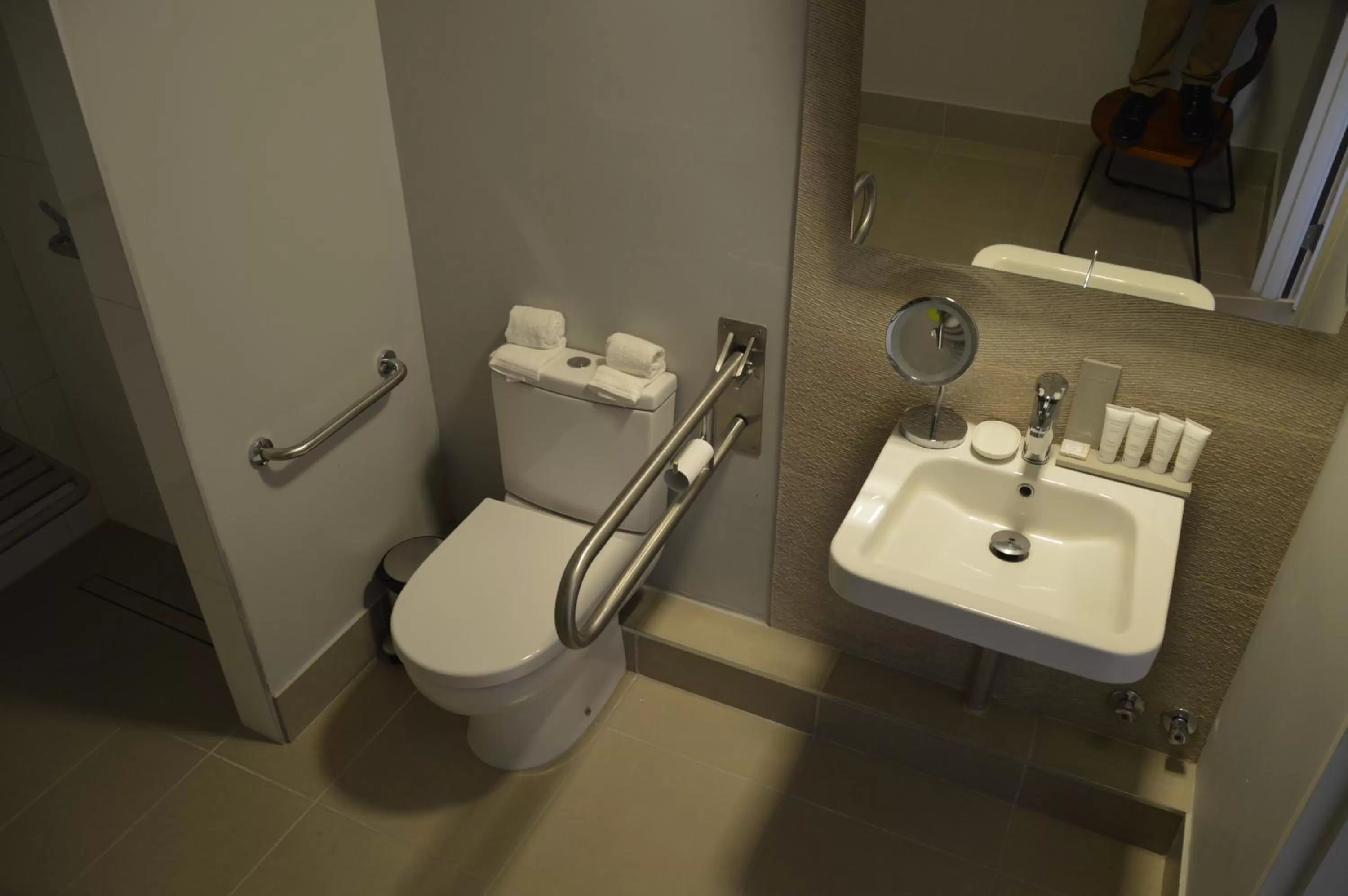 King Studio Suite - Disability Access/Non-Smoking in Radisson Hotel Curico