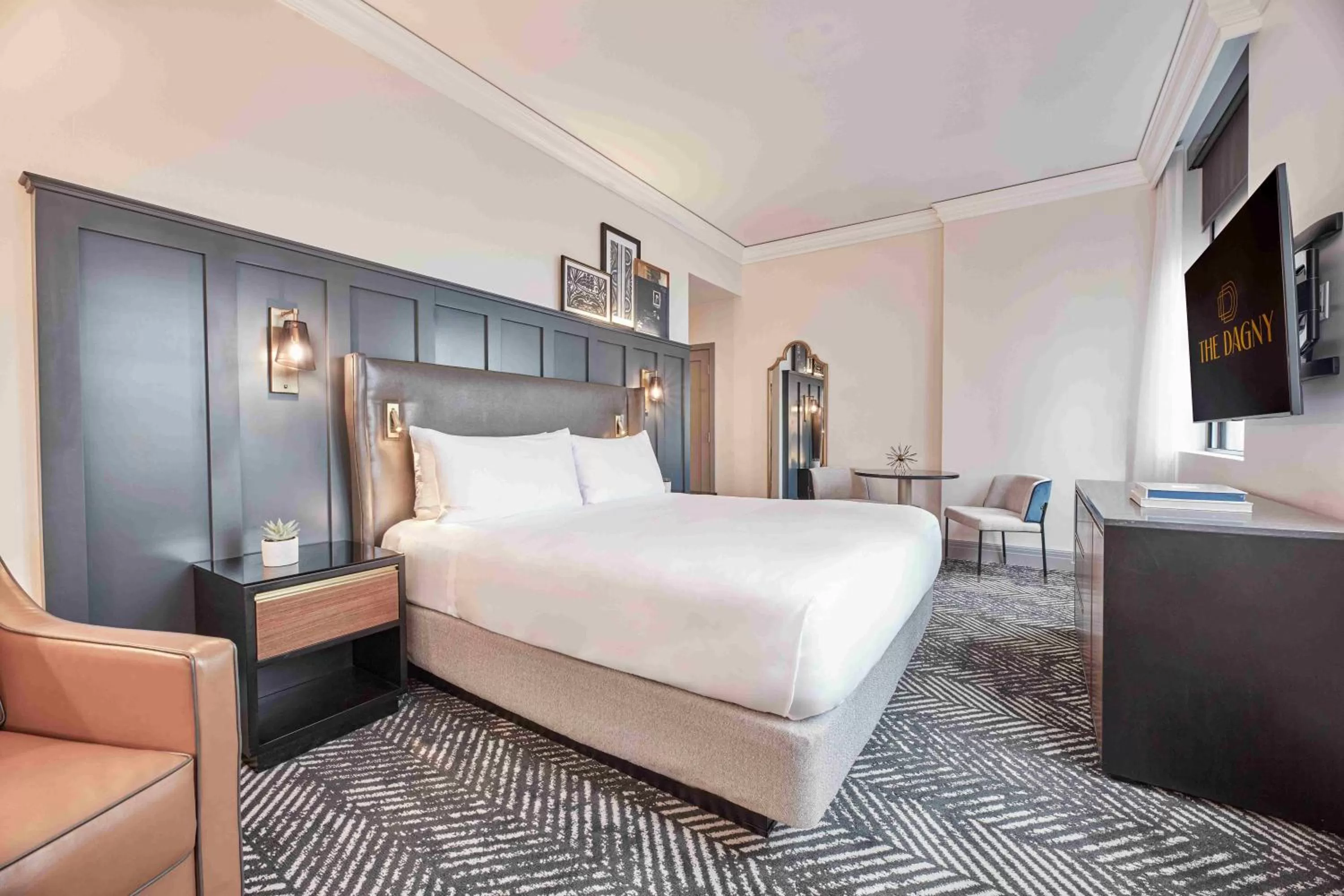 Superior King  in The Dagny Boston