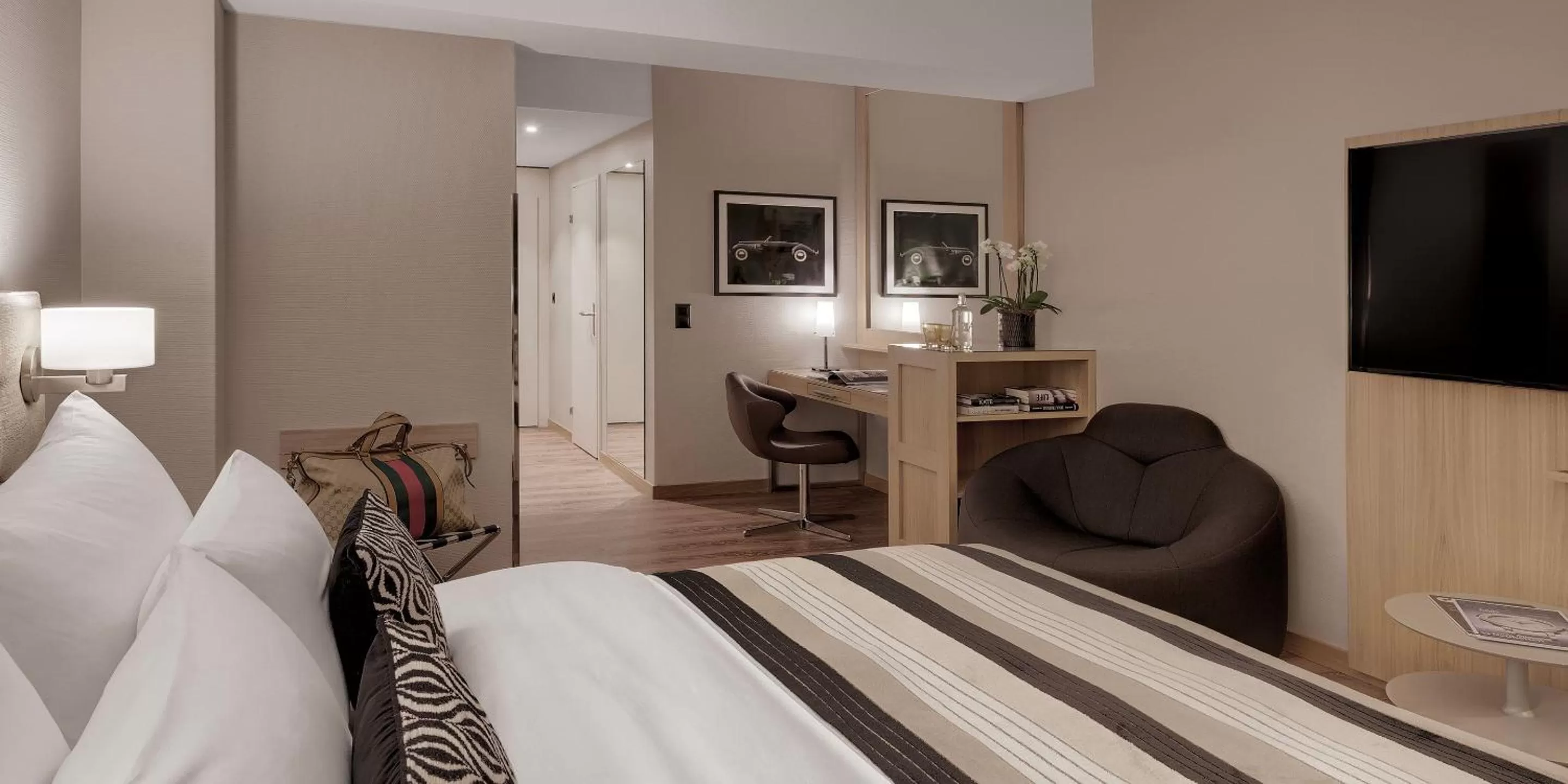 Superior Double Room with Kingsize Bed in Boutique Hotel Wellenberg