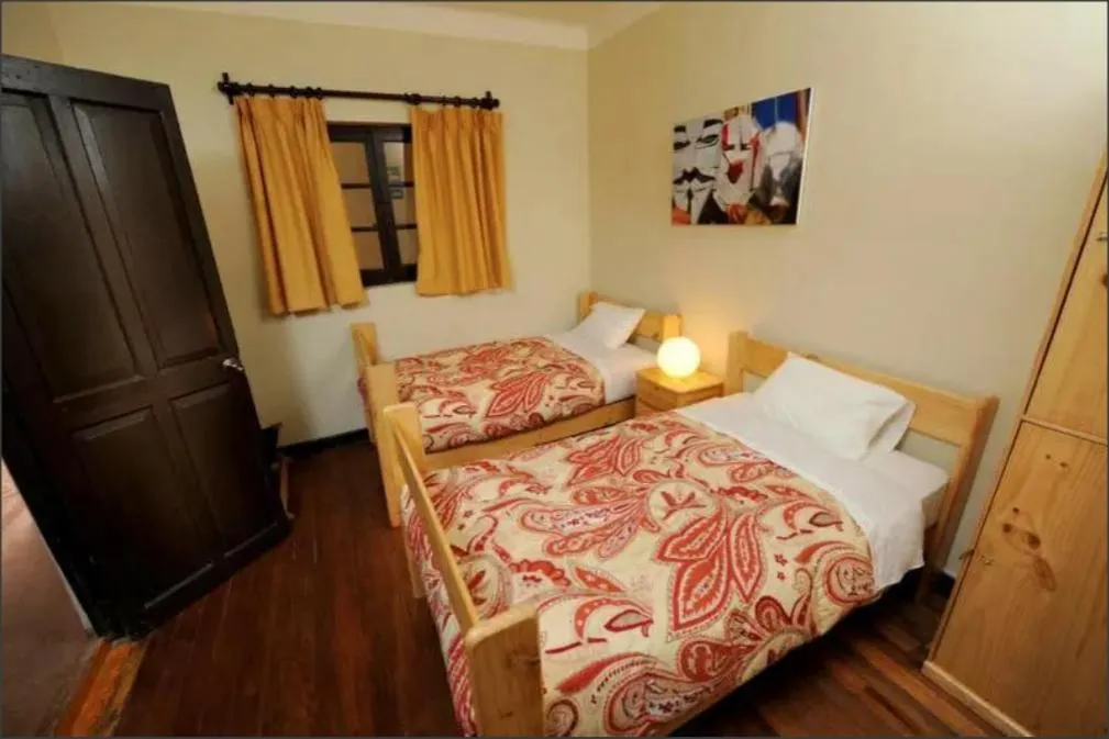 Twin Room with Private Bathroom in Bear Packer Hostel