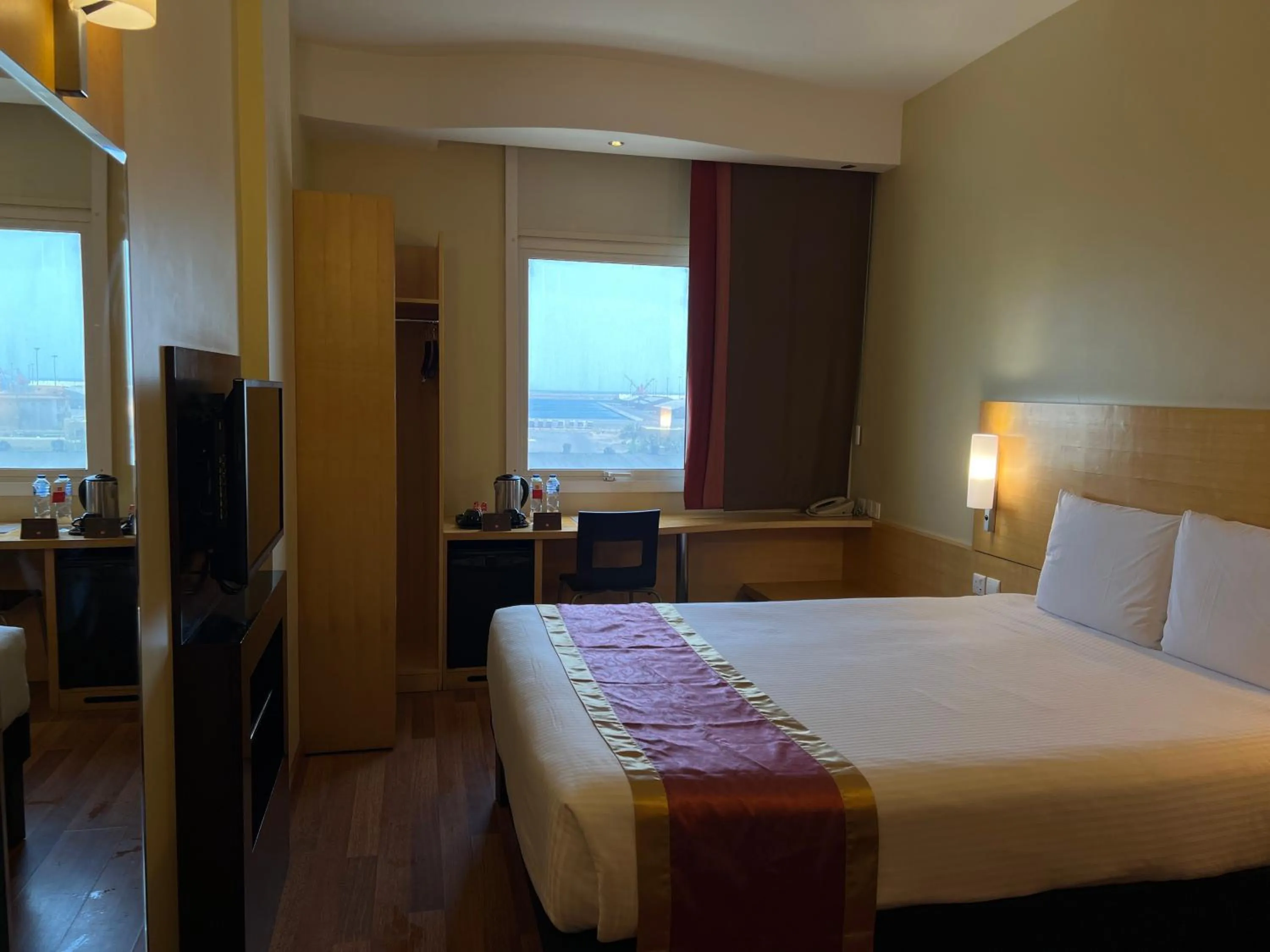 Premium Double Room with Harbor View in Ibis Yanbu