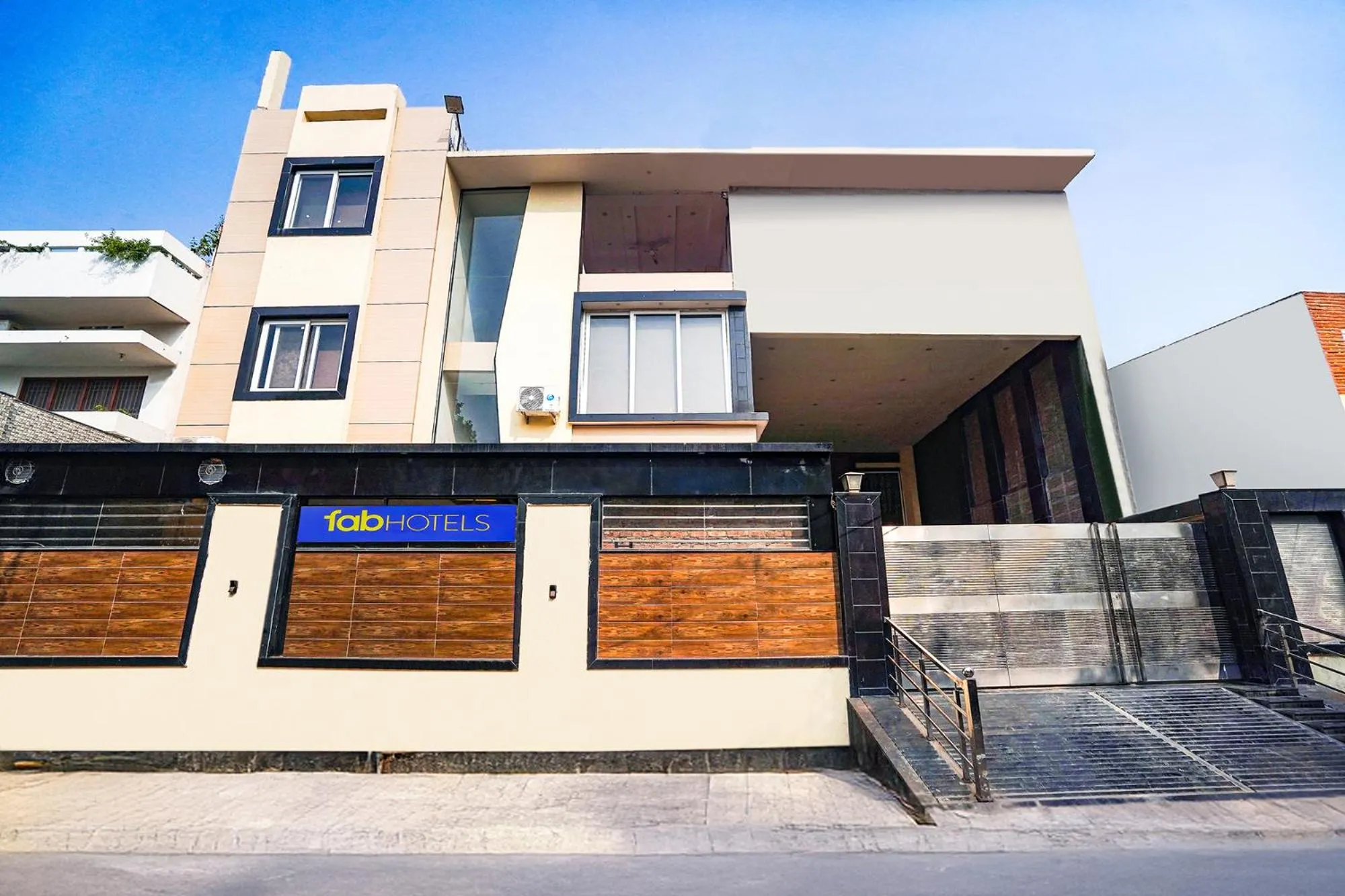 FabHotel Villa De Benares