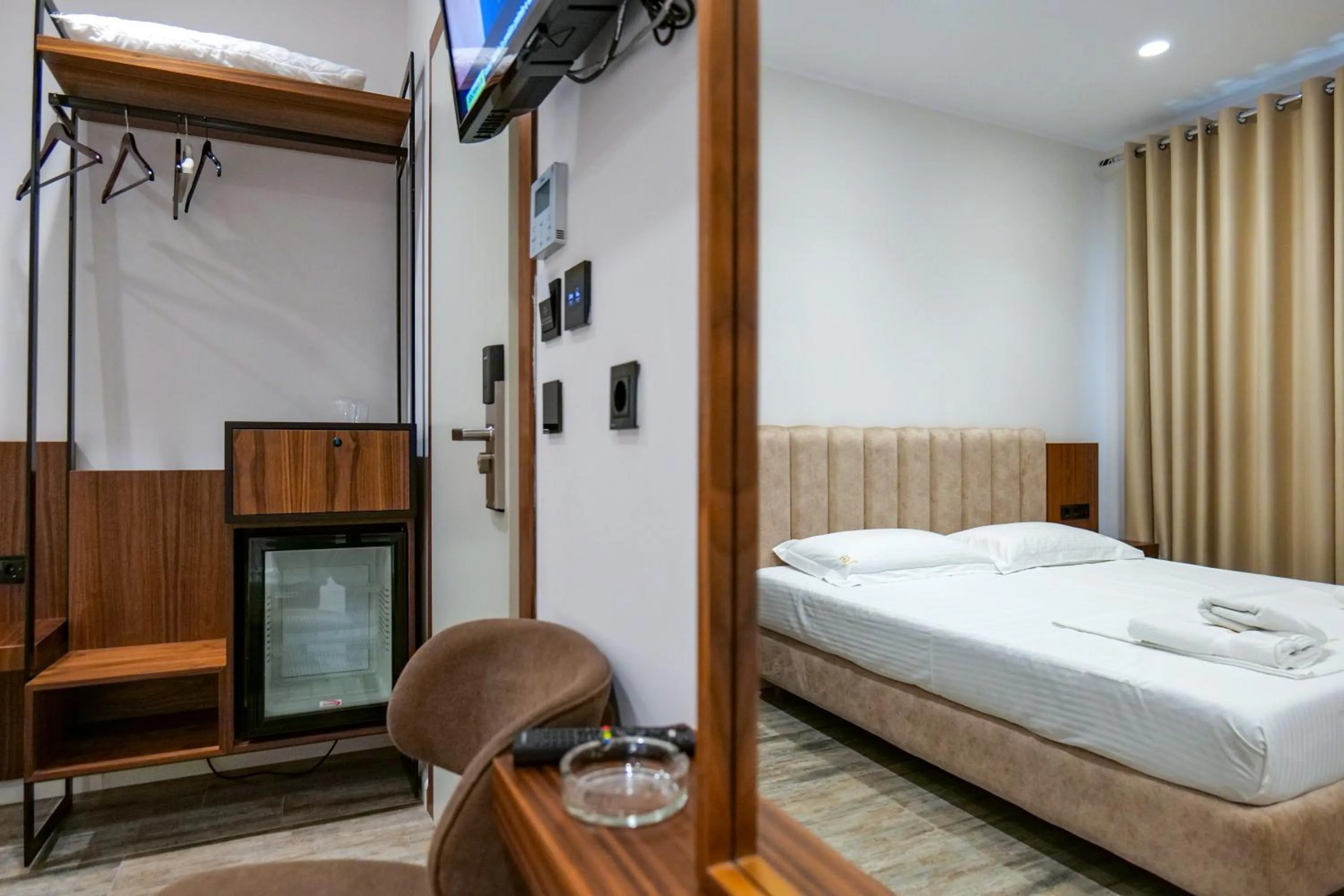 Double Room with Balcony in Hotel Semajo