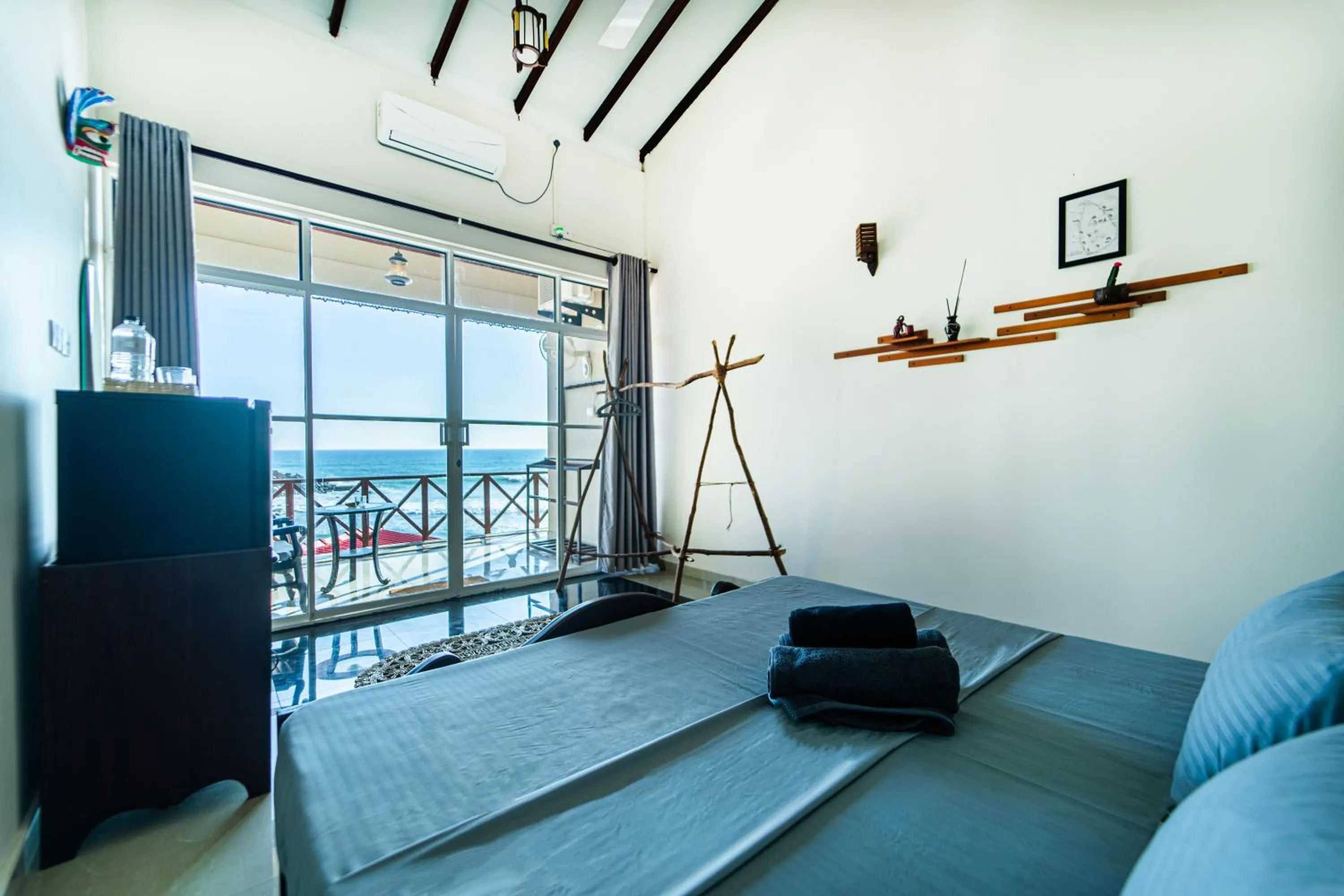 Ocean View Double - single occupancy - Upper Floor in We Are Surfers Hotel