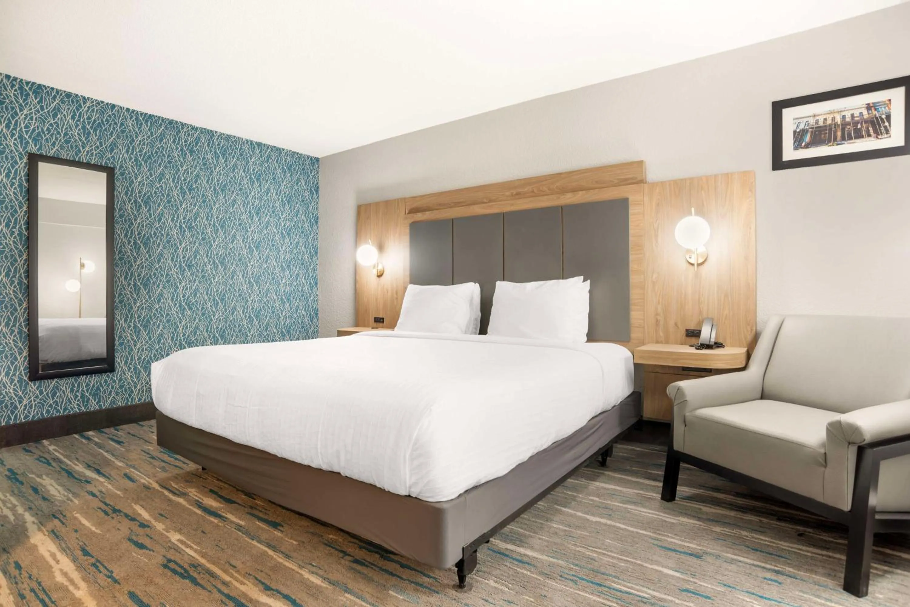 King Room - Non-Smoking in Best Western Plus Mobile Inn and Suites