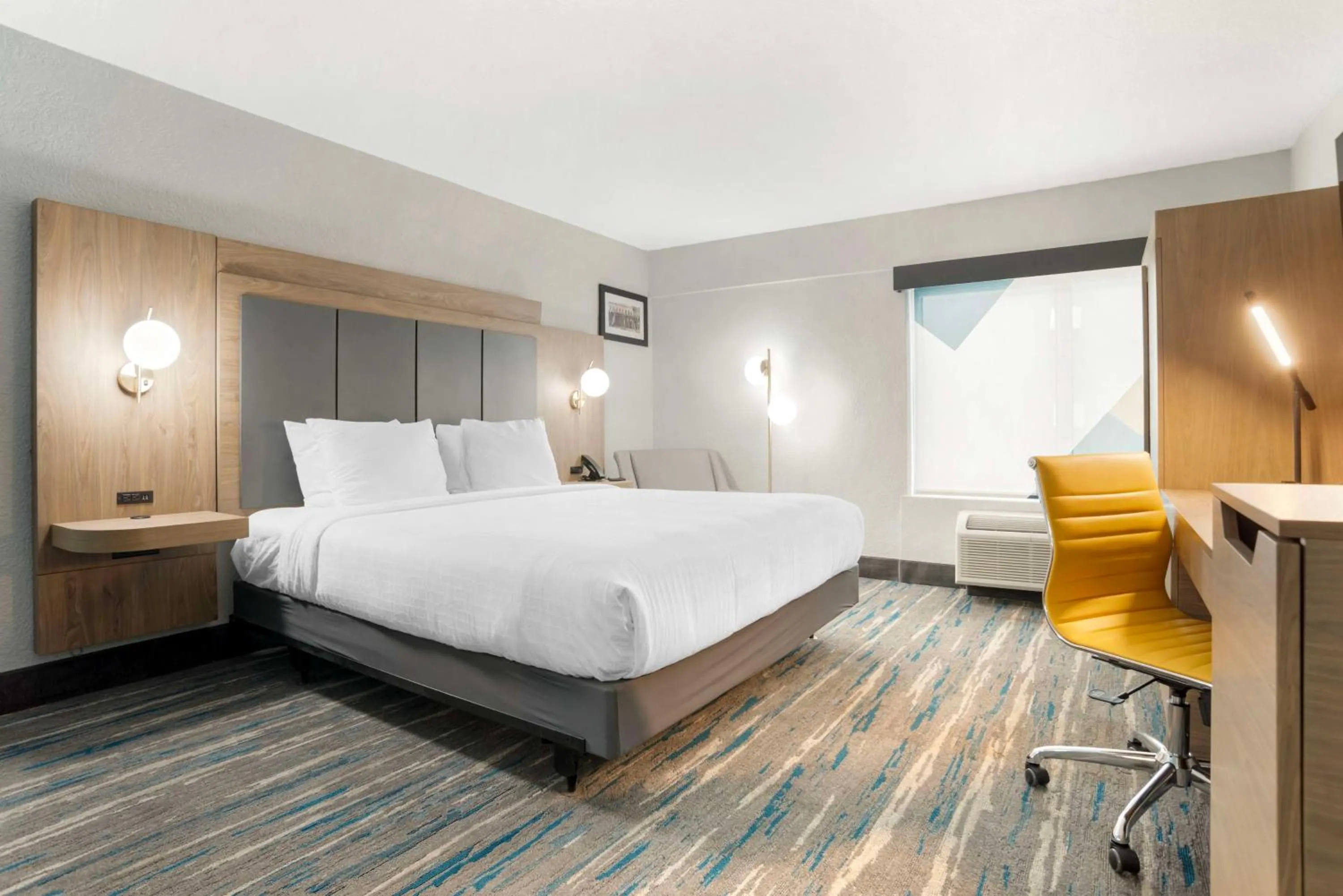 King Room - Disability Access in Best Western Plus Mobile Inn and Suites