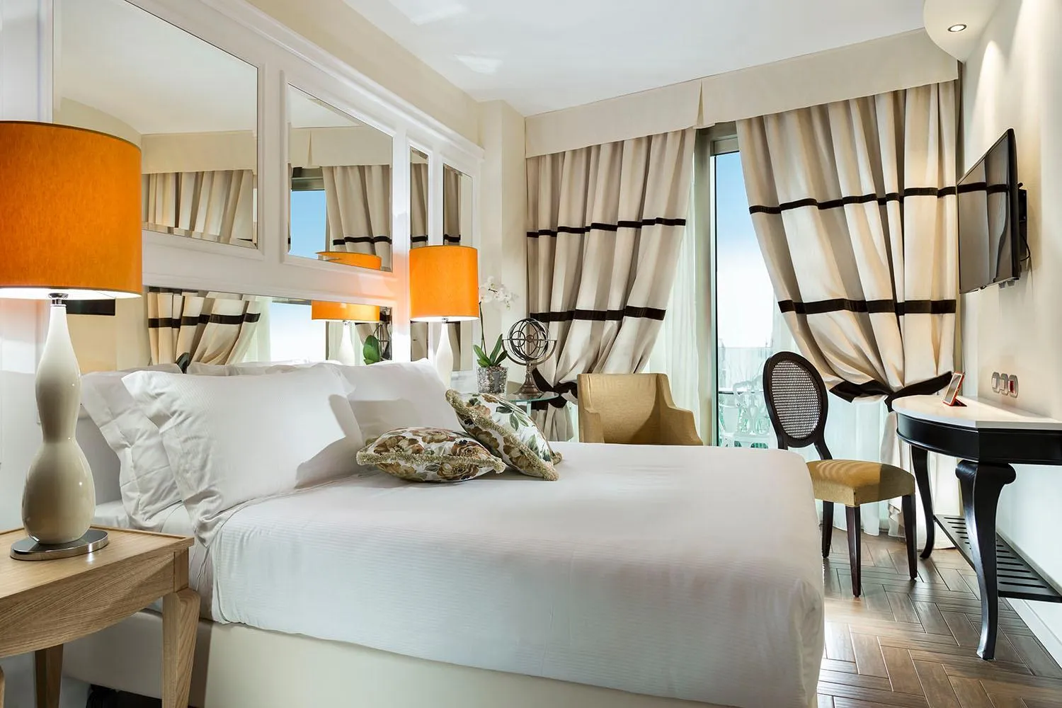 Superior Double with Balcony - single occupancy in Erbavoglio Hotel