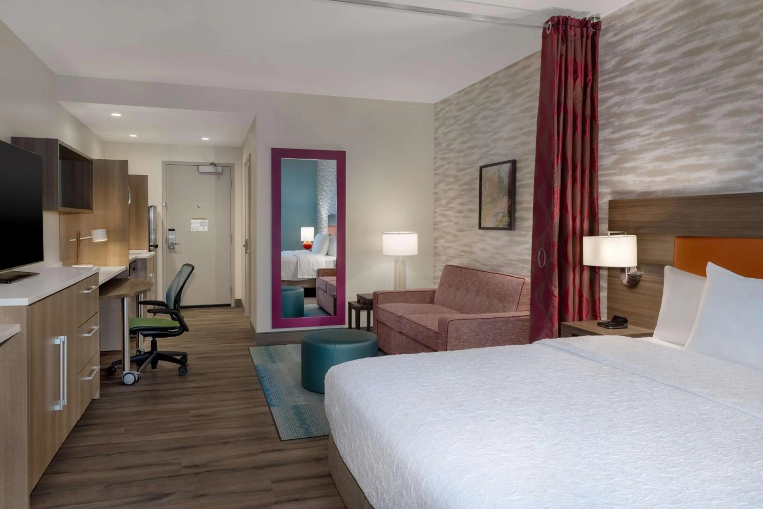 King Studio Suite in Home2 Suites By Hilton Bristol