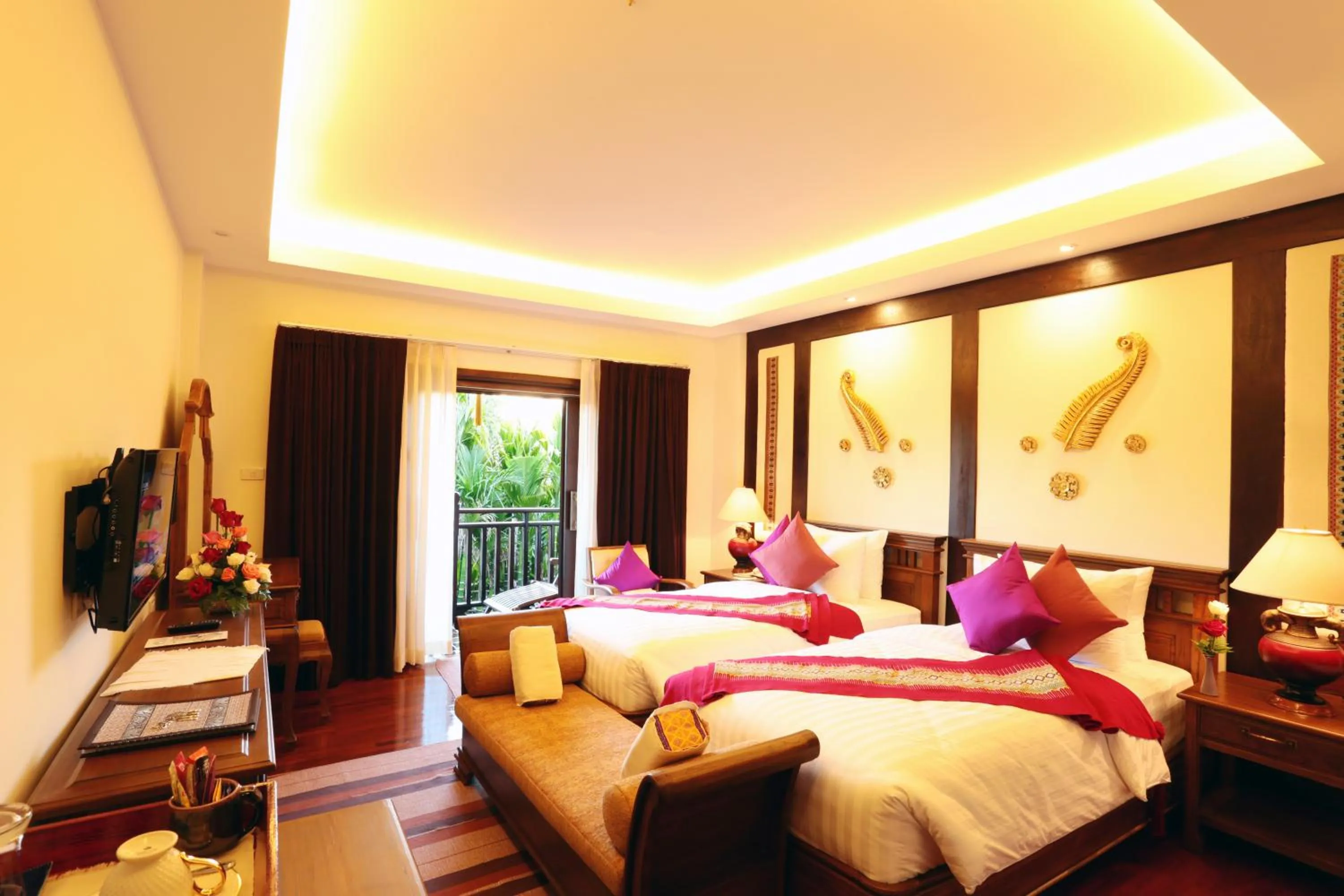 Deluxe Twin Room in Viang Thapae Resort