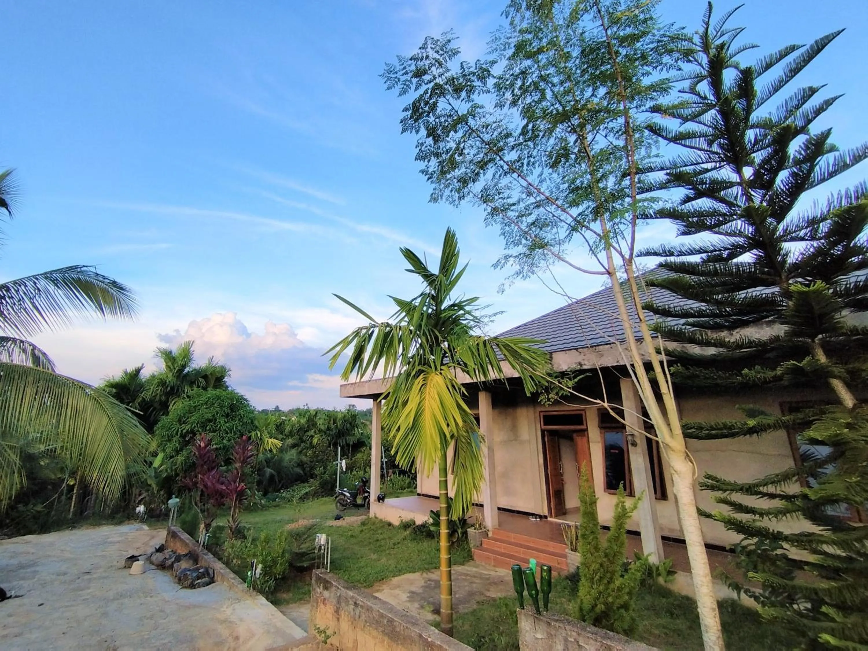 Hotel O Homestay Romauli Kampung Radja