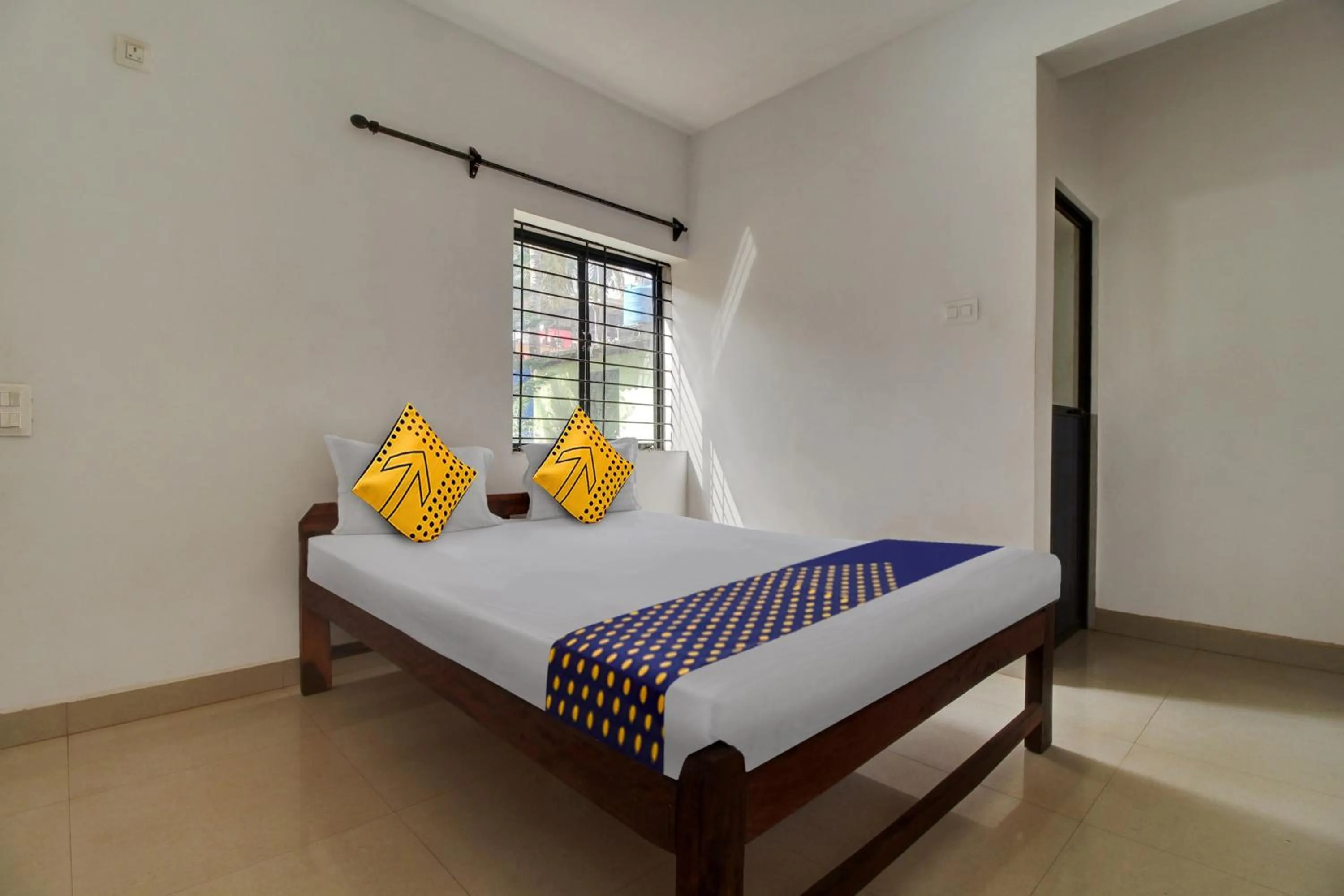 Hotel O U & I LIVINGS