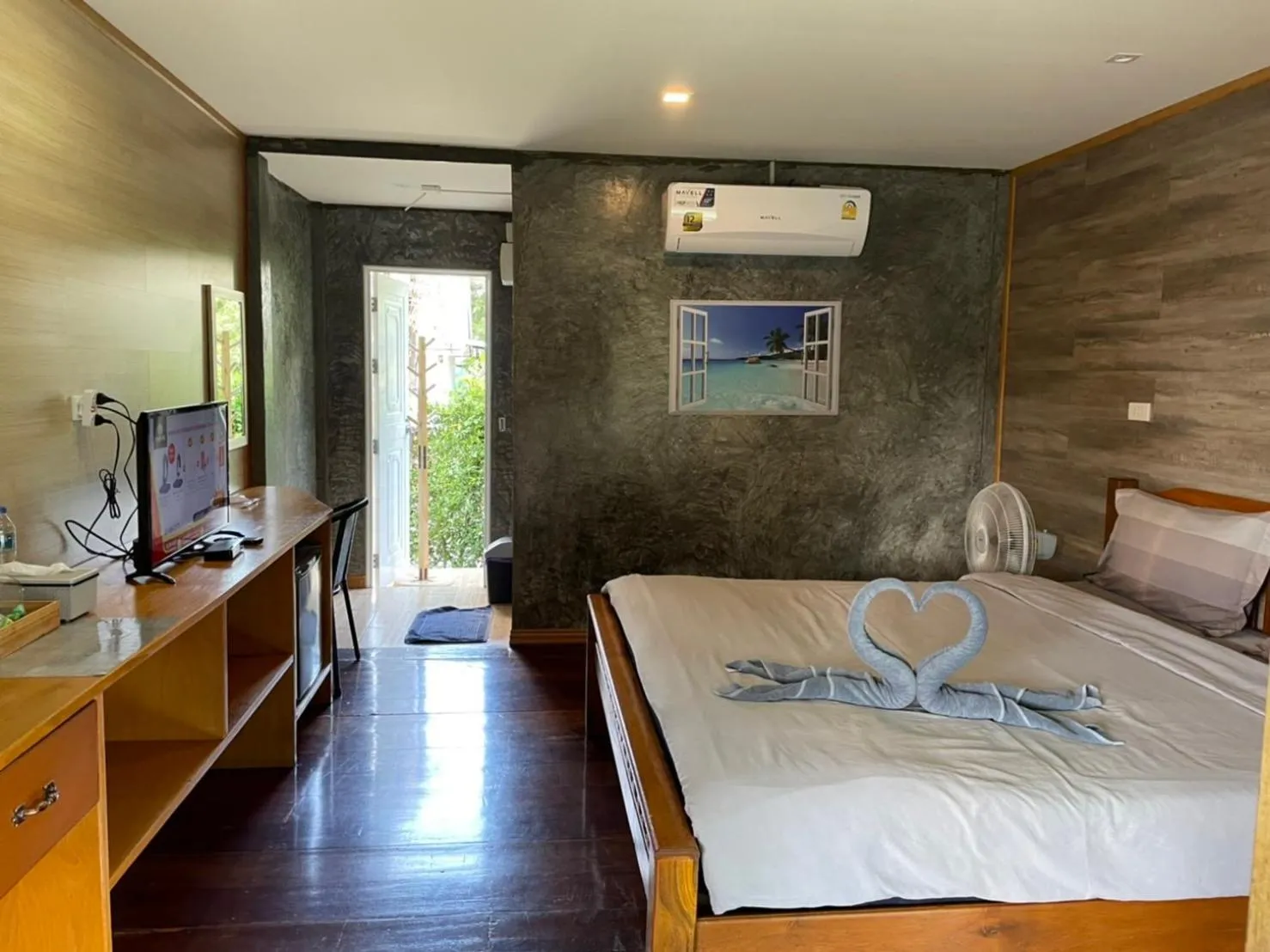 Standard King Room - single occupancy in พบรักรีสอร์ท Pobruk resort
