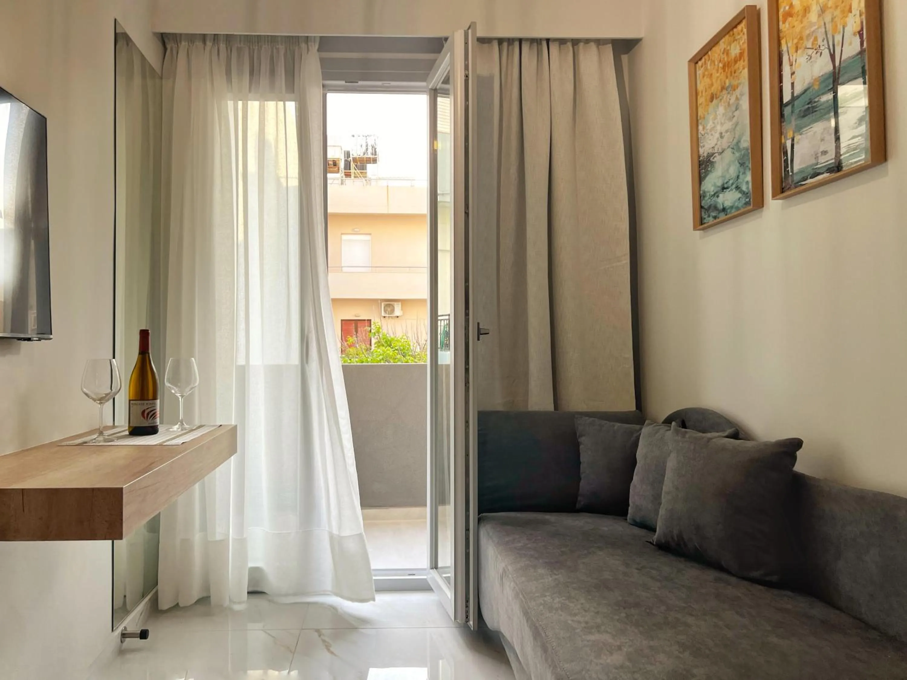 Apartment with Balcony in B&K ROOMS