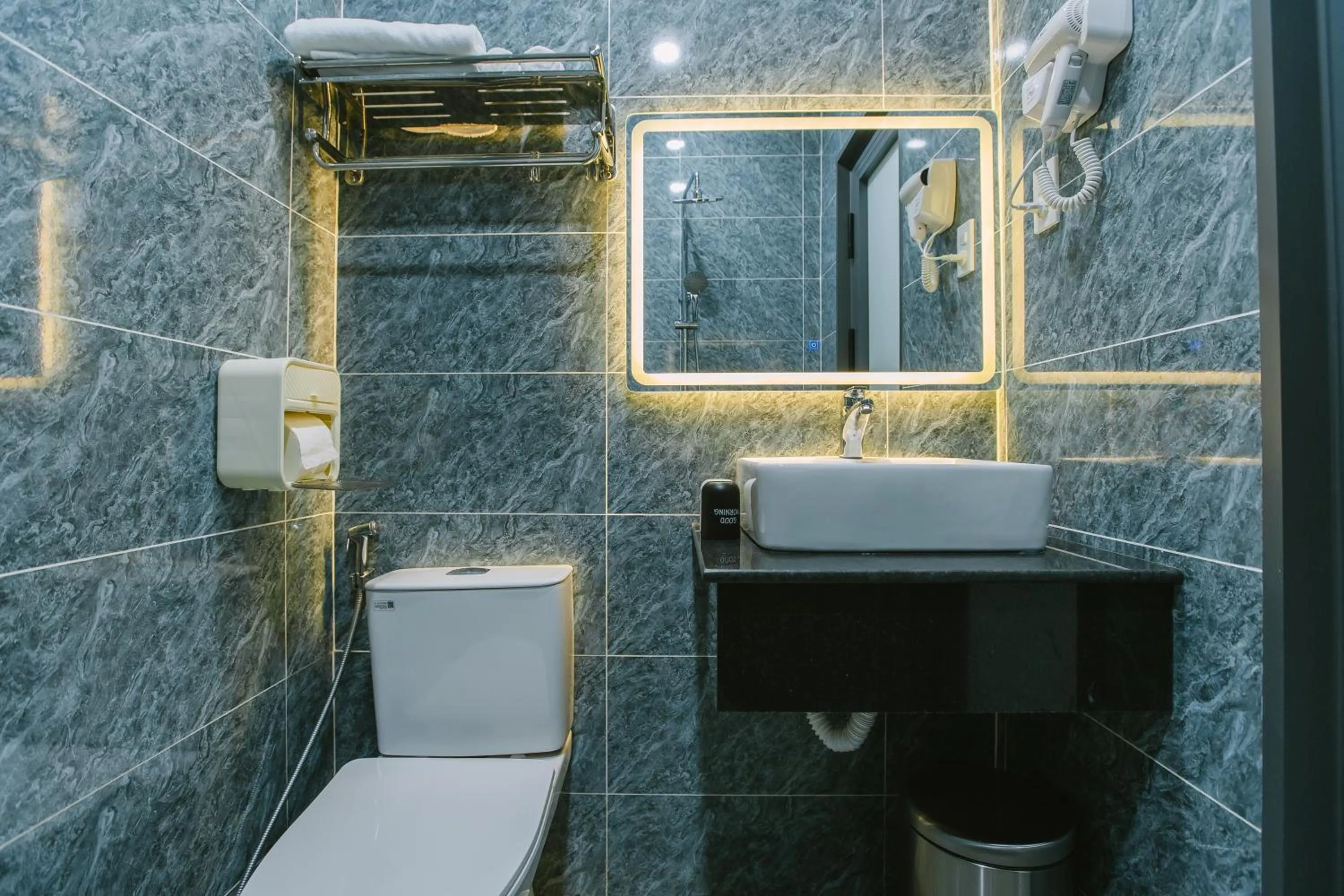 Deluxe Double Room in Peony Hotel