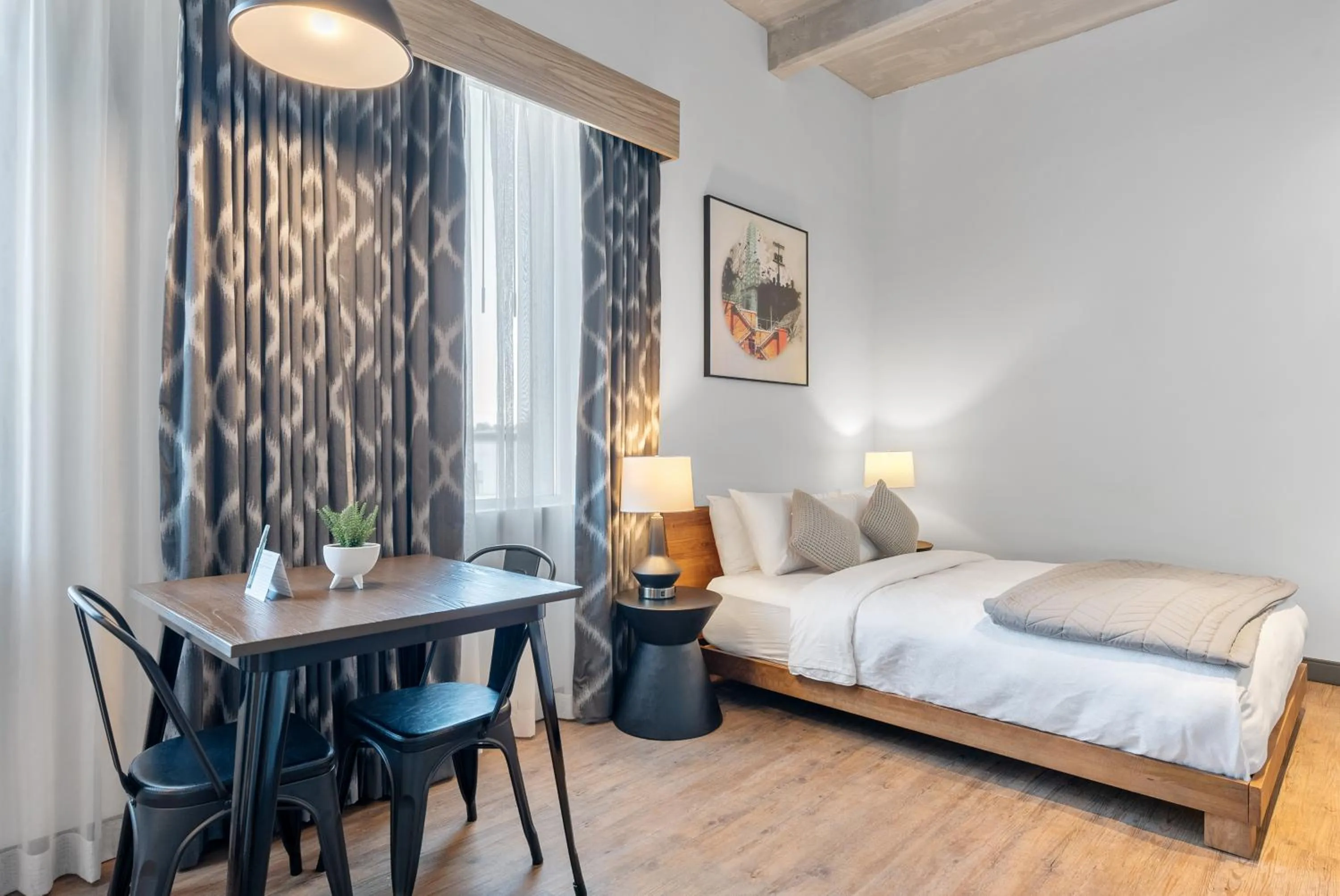 1 Queen Studio in Cannery Lofts Niagara