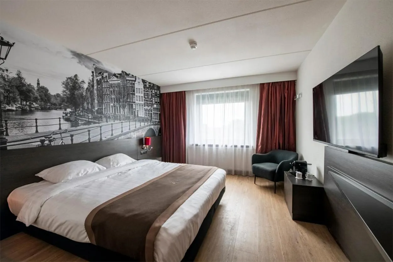 Deluxe King Room in Best Western Plus Amsterdam Airport Hotel