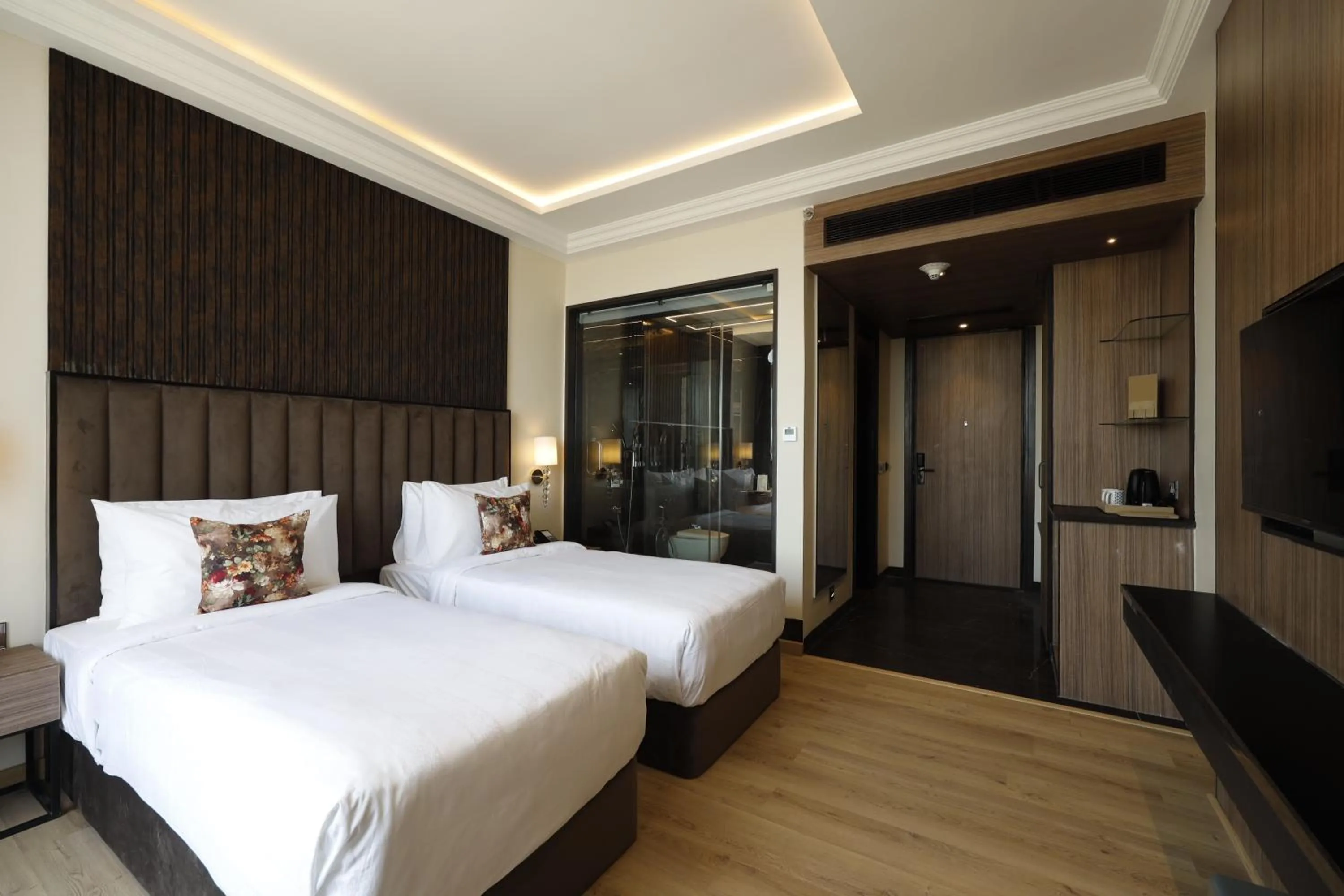 Deluxe Twin Room -Complimentary Welcome Drink on arrival in Fortune Ranjit Vihar, Amritsar - Member ITC Hotels' Group