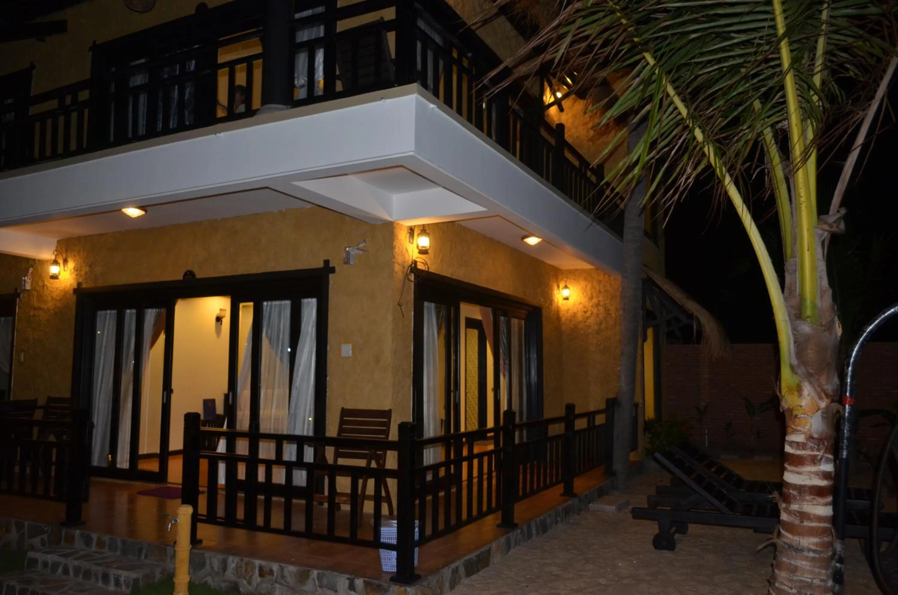 Deluxe Twin Room with Sea View in Rang Garden Beach Side