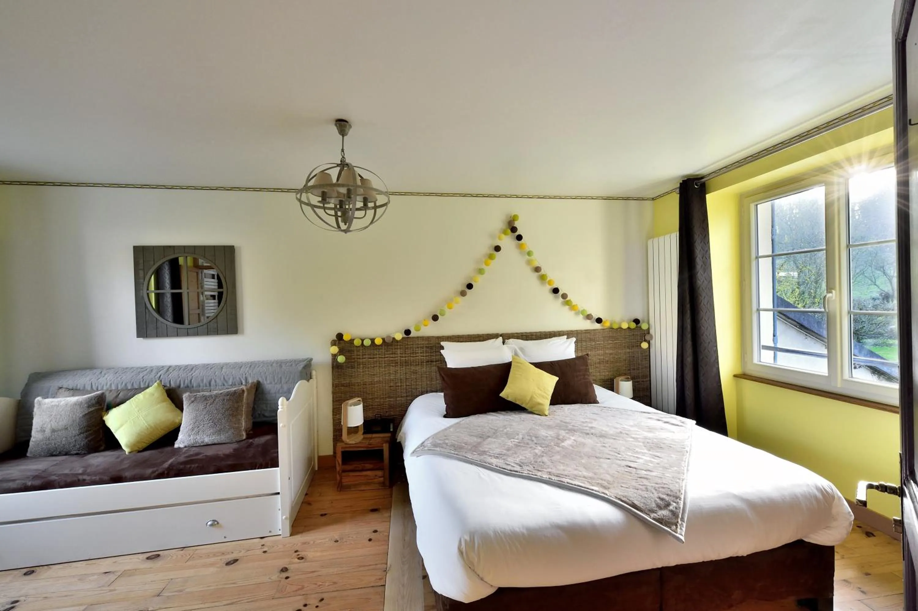 Comfort Family Room in Chambres d'hôtes Villa de Vienne-en-Arthies