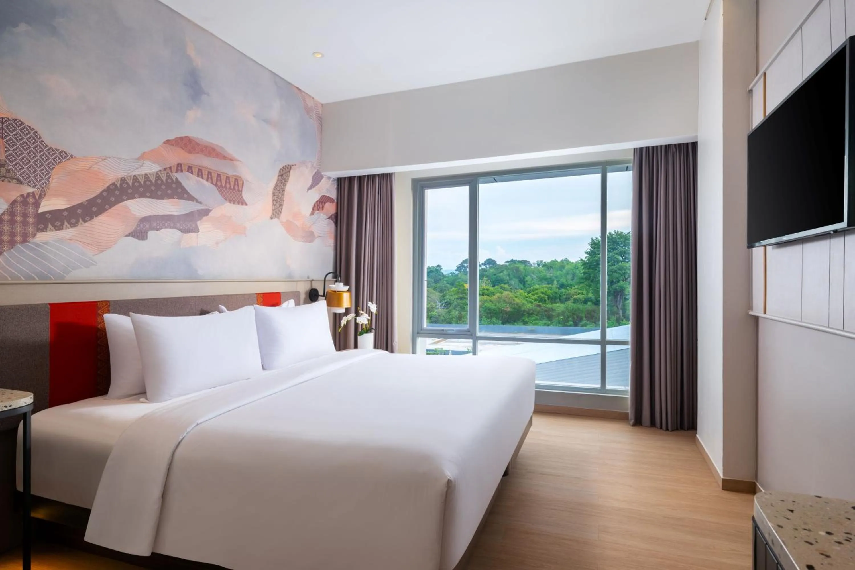 Superior King Room in Hotel Santika Lahat