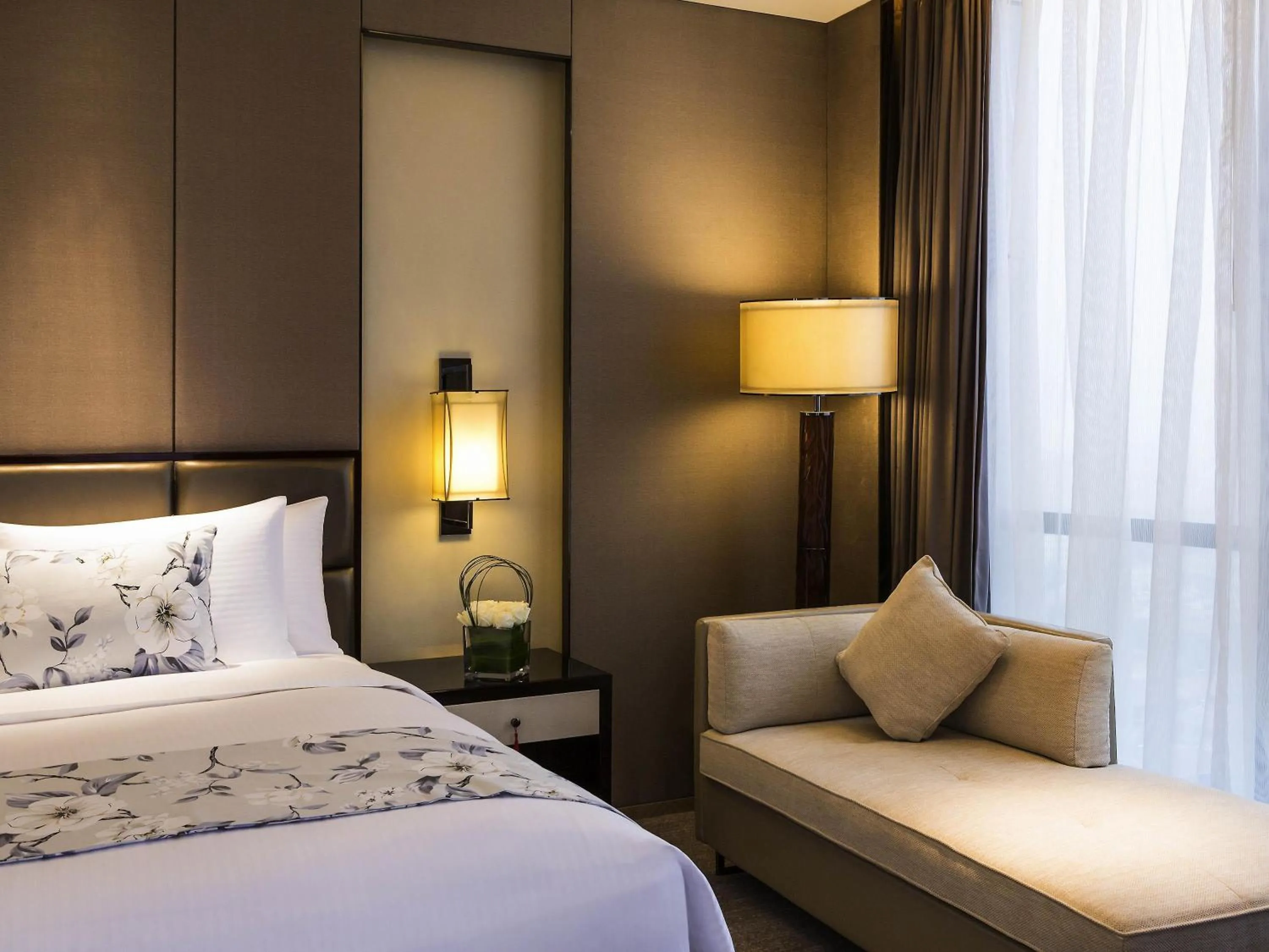 Superior Suite in Pullman Weifang