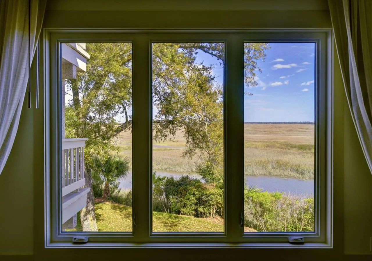 Standard Queen Room in Sea Palms Resort