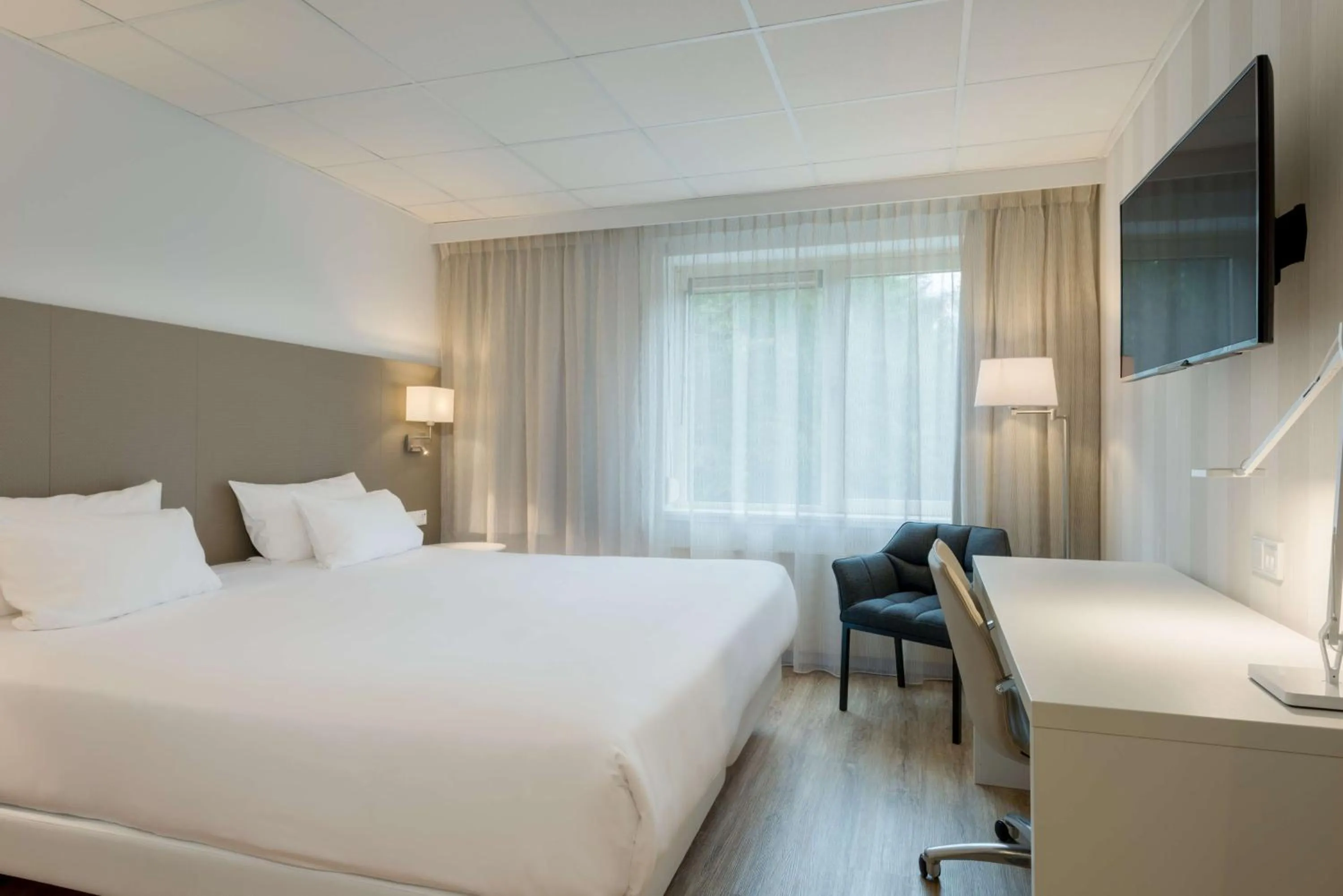Superior Double or Twin Room in NH Eindhoven Conference Centre Koningshof
