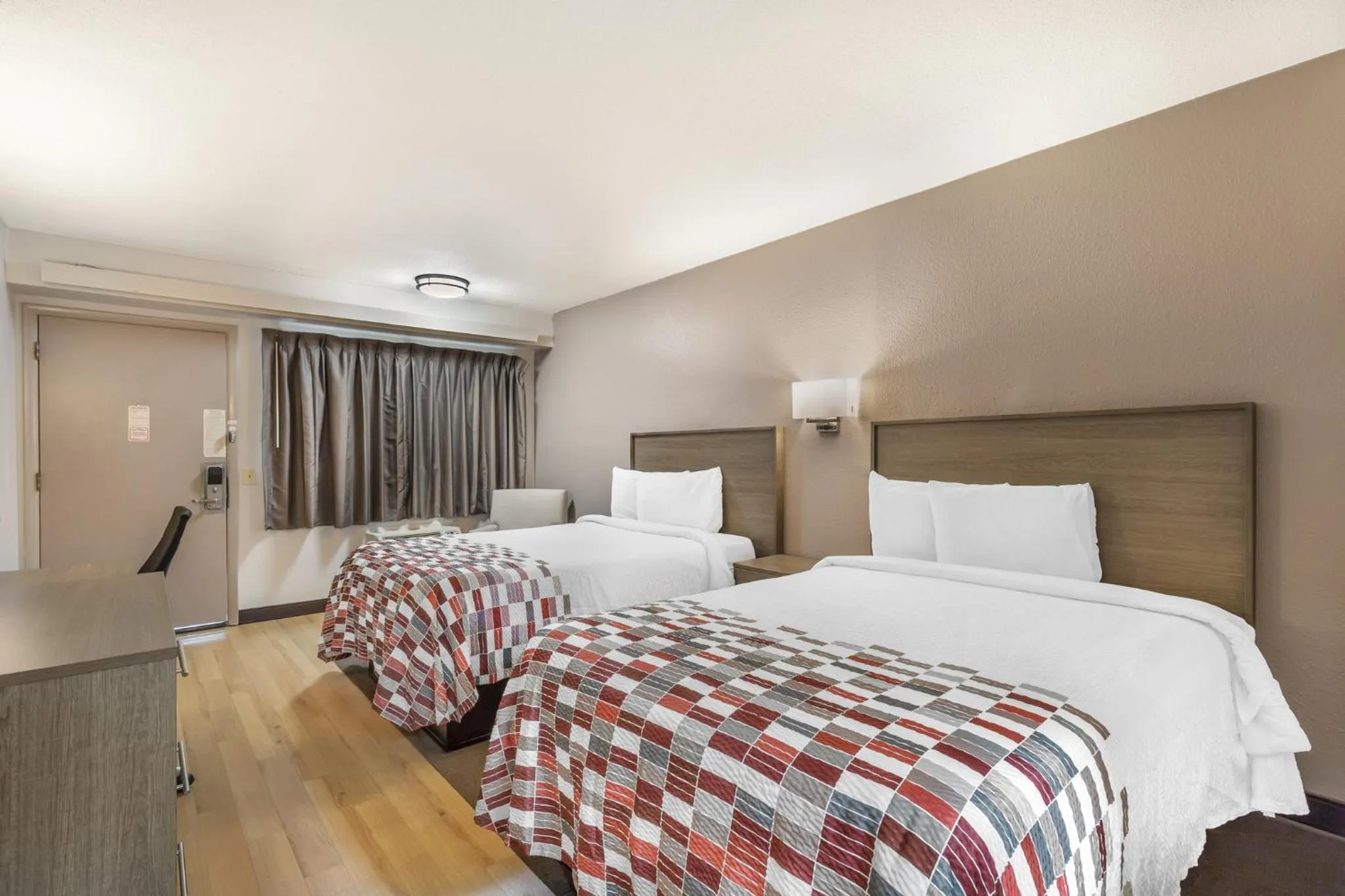 Standard Room with Two Double Beds Smoke Free in Red Roof Inn Durham - Duke Univ Medical Center