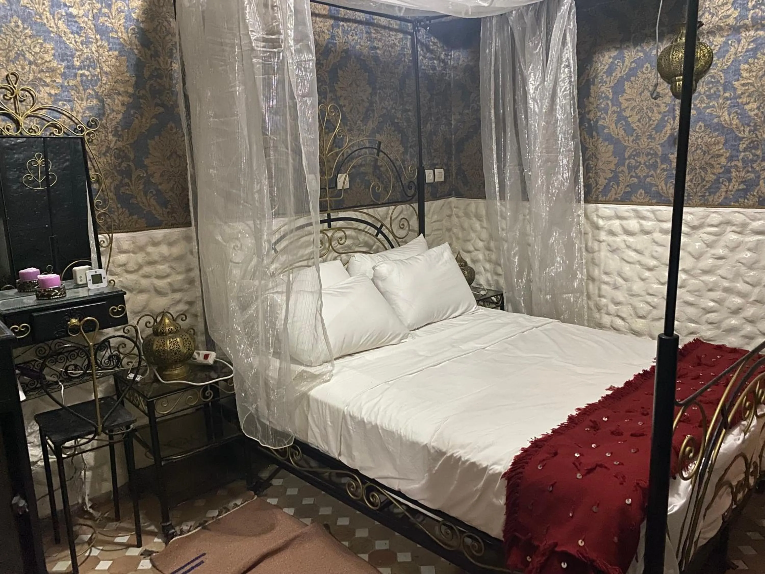 Double Room with Private Bathroom in Riad Azurite