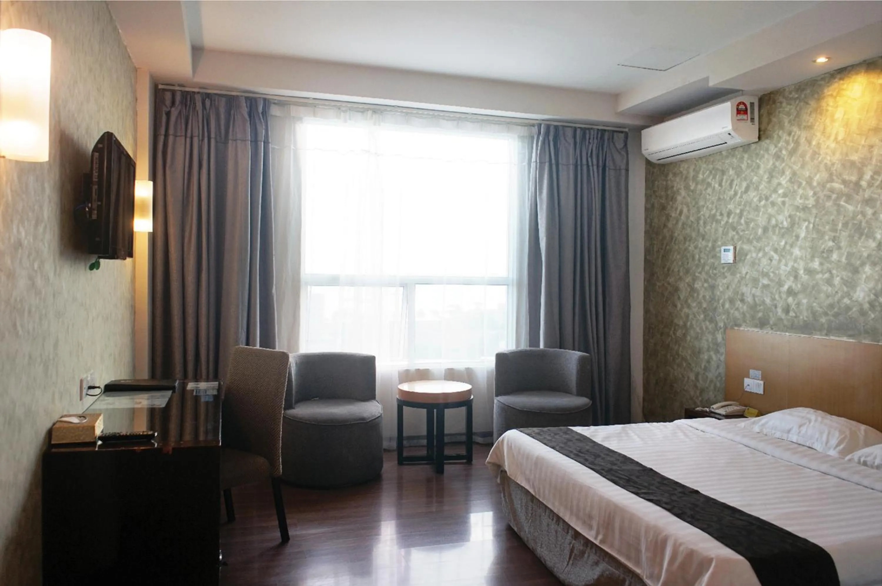 Double Room with Sea View in LA Hotel