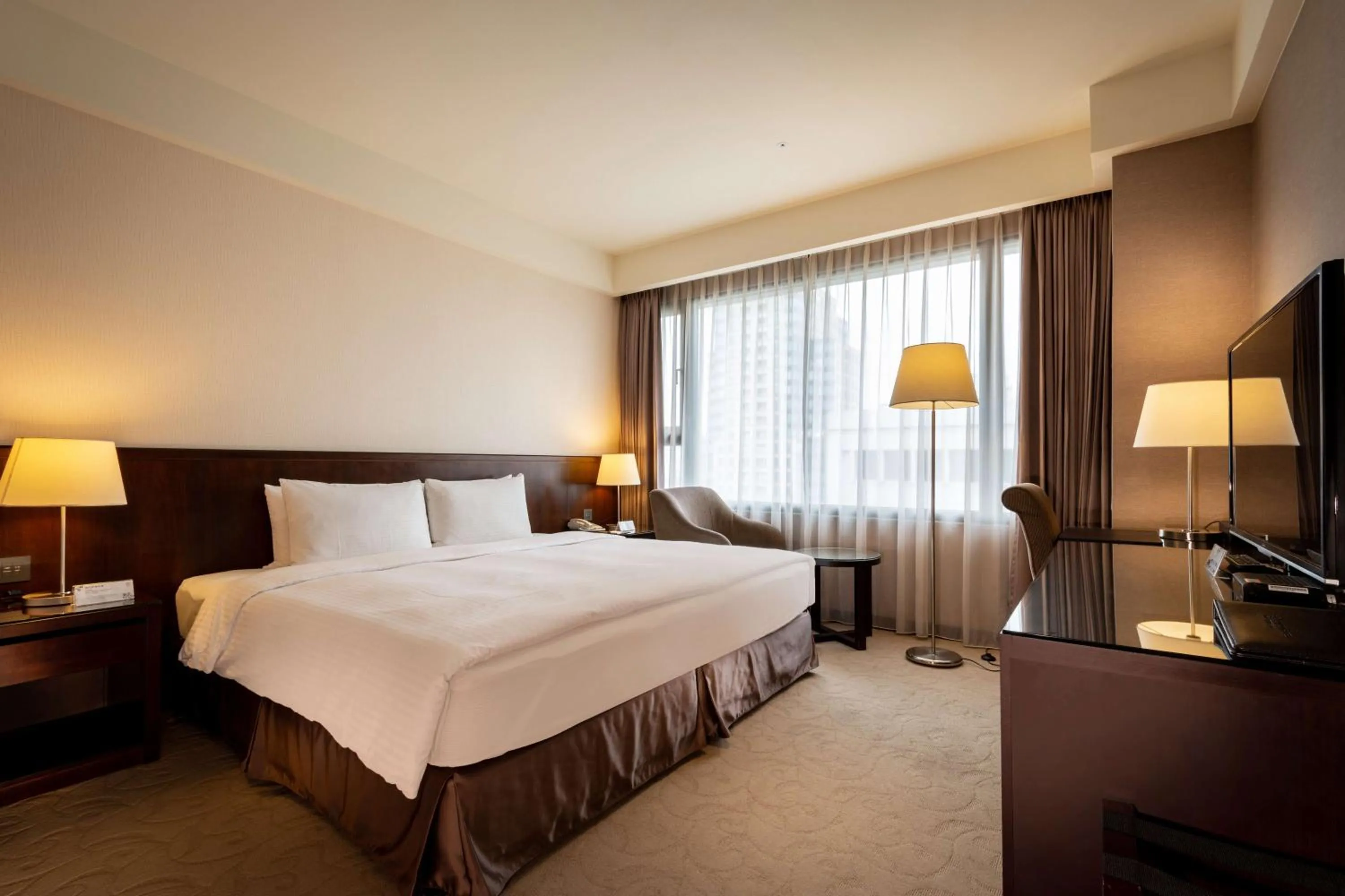 Premium One Double Room with Parking in 雀客旅館台中來來