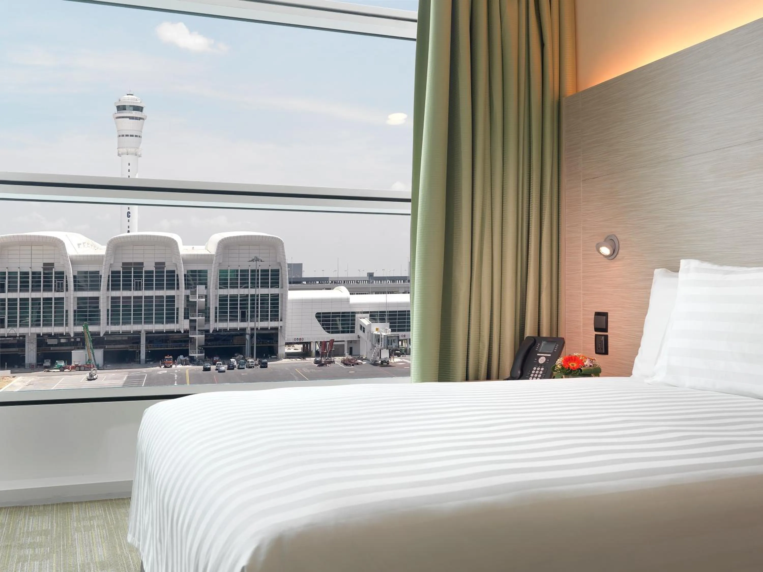 Standard Double or Twin Room - Max. 6 Hours Stay in Sama-Sama Express KLIA Terminal 2 - Airside Transit Hotel