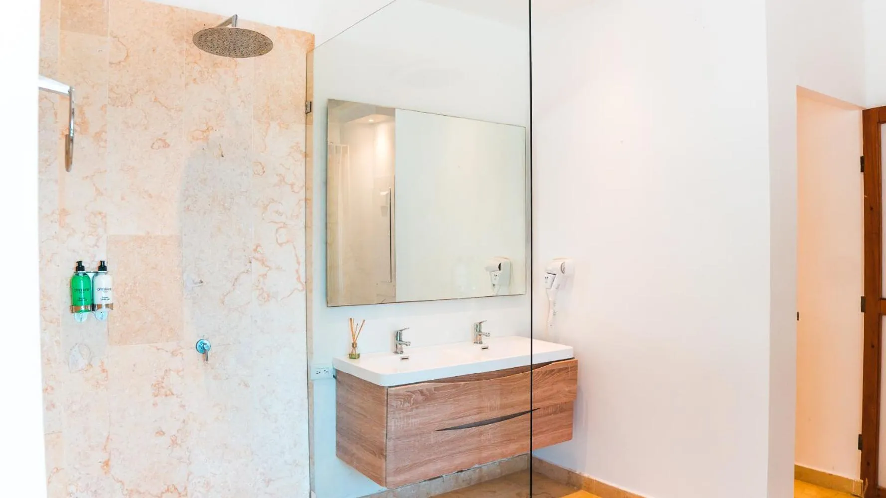 Superior Double or Twin Room in Hotel Rosario de Mar by Tequendama