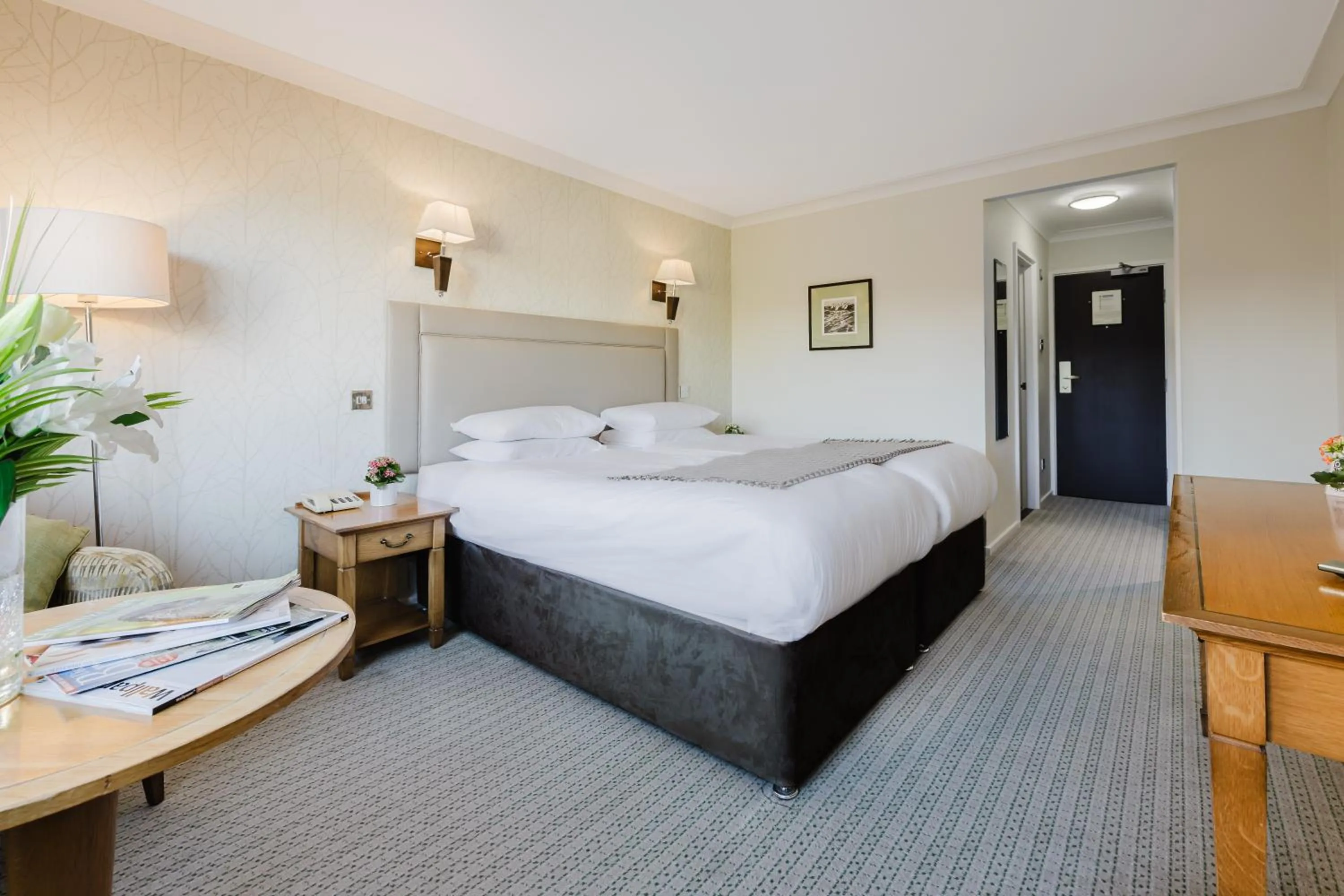 Twin Room in Winchester Royal Hotel