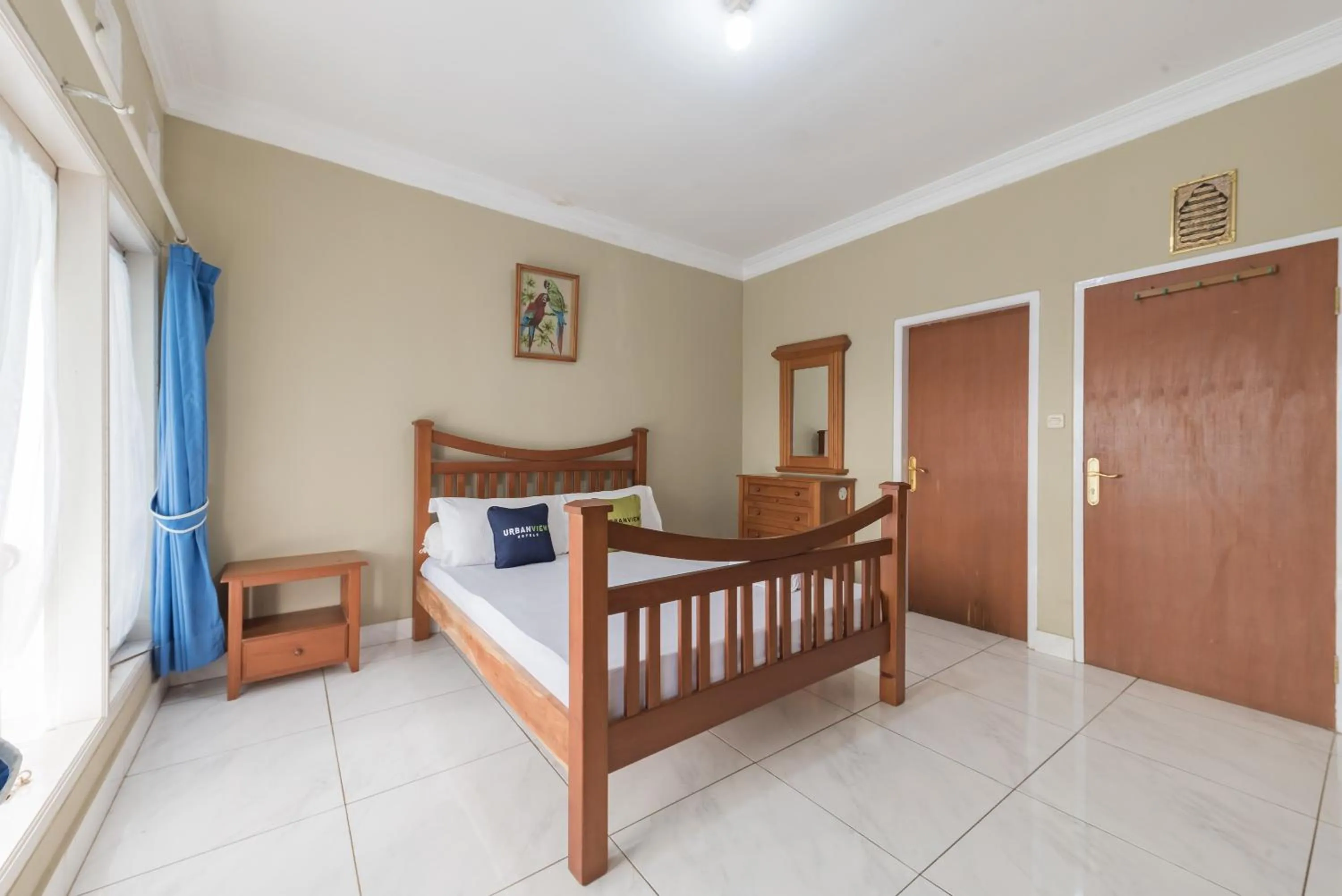 Superior King Room - single occupancy in Urbanview Resort Anty Cisarua Tugu Puncak by RedDoorz