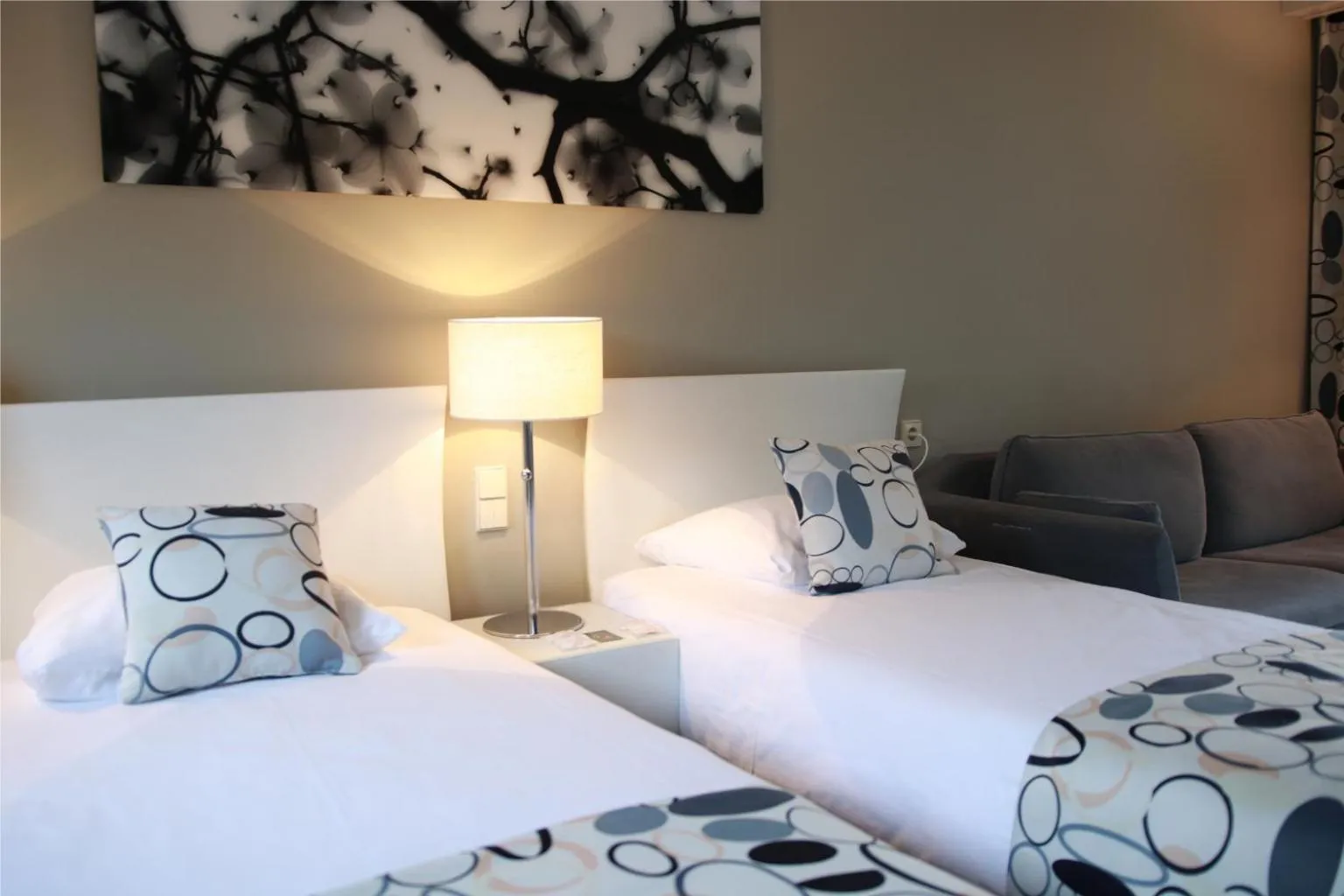 Family Room with Bath in Hotel Mitland