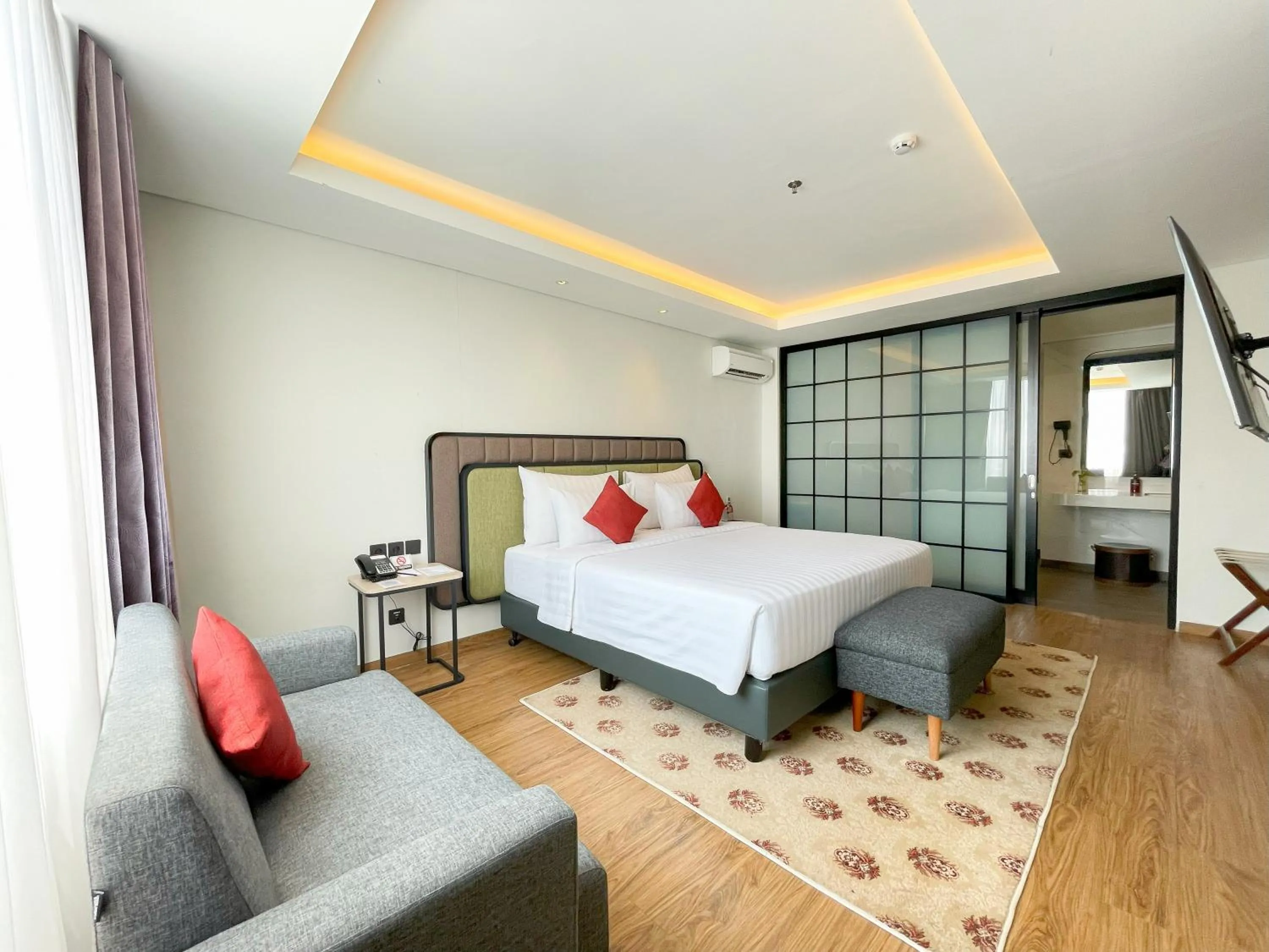 Presidential Suite in Luminor Hotel Padjadjaran Bogor by WH